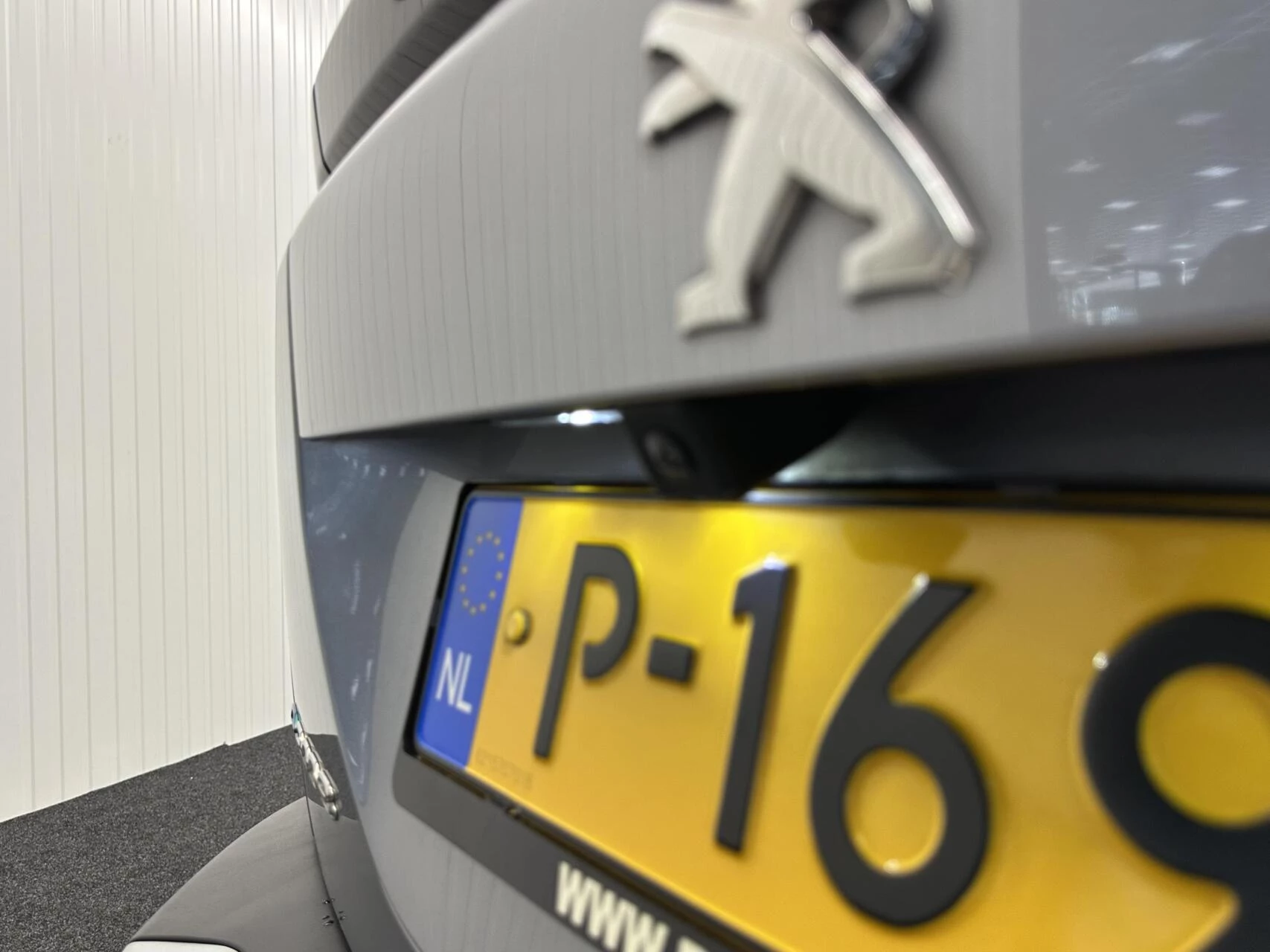 Hoofdafbeelding Peugeot e-2008
