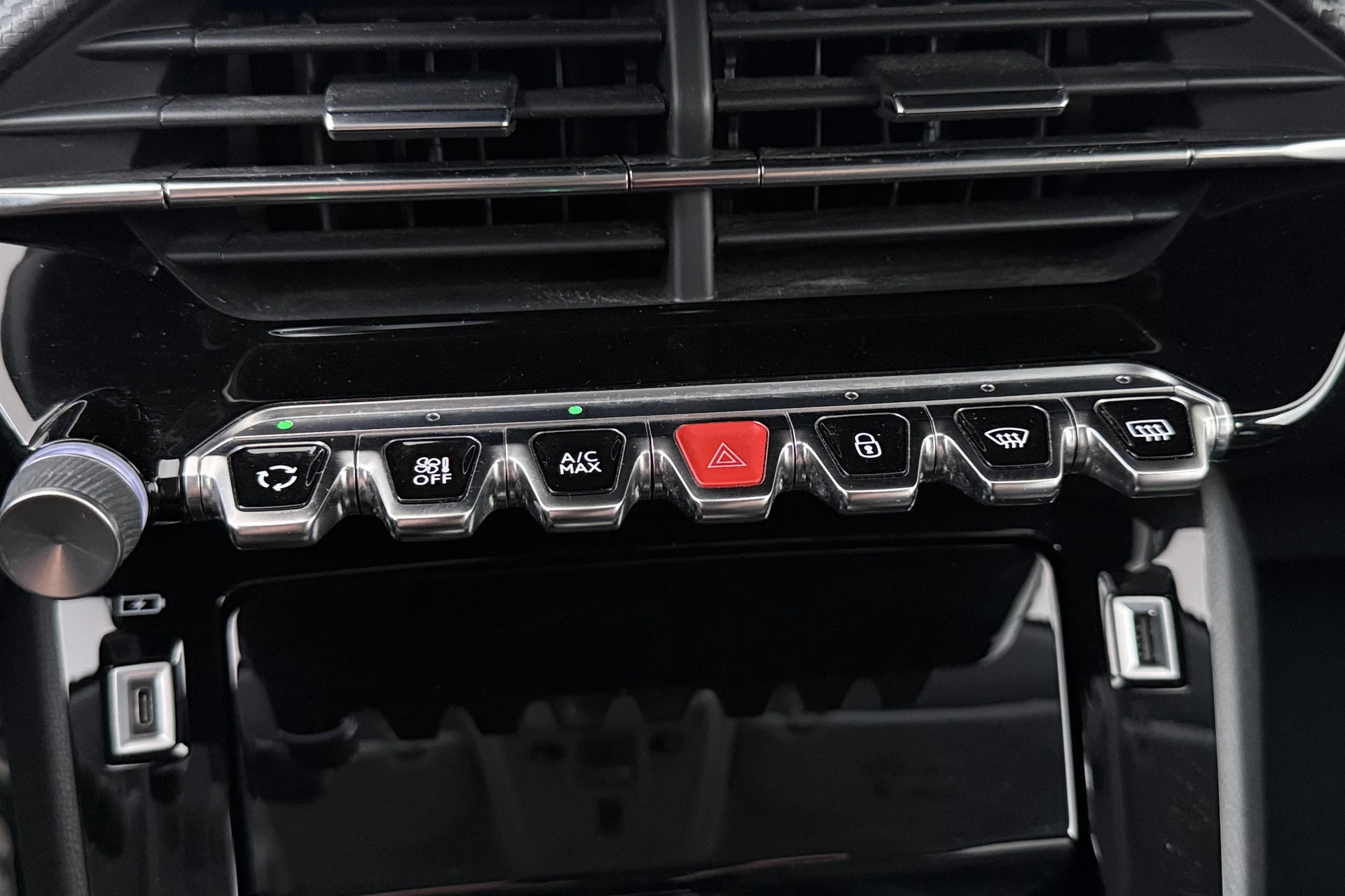 Hoofdafbeelding Peugeot e-208