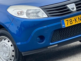Dacia Sandero 1.2 Laureate - Bleu Navy - Suuuuuper weinig kilometers