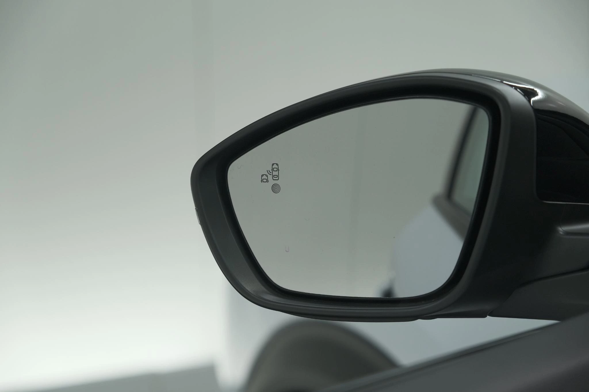 Hoofdafbeelding Peugeot e-2008