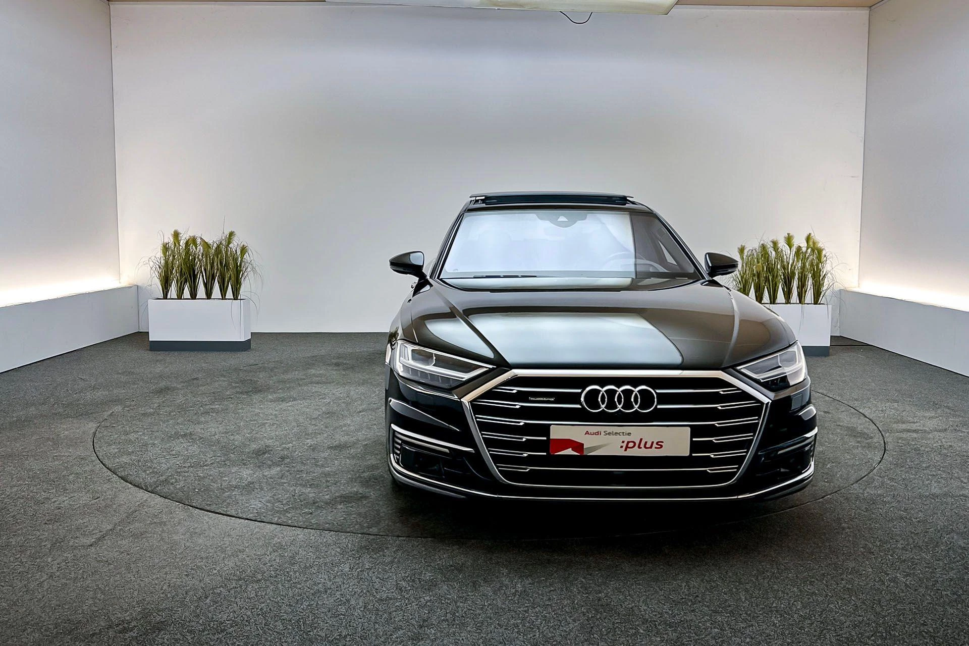 Hoofdafbeelding Audi A8