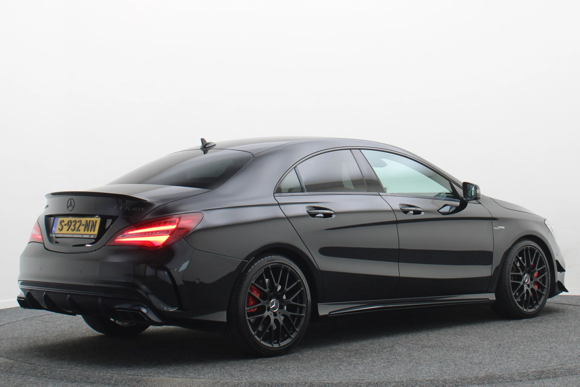 Hoofdafbeelding Mercedes-Benz CLA