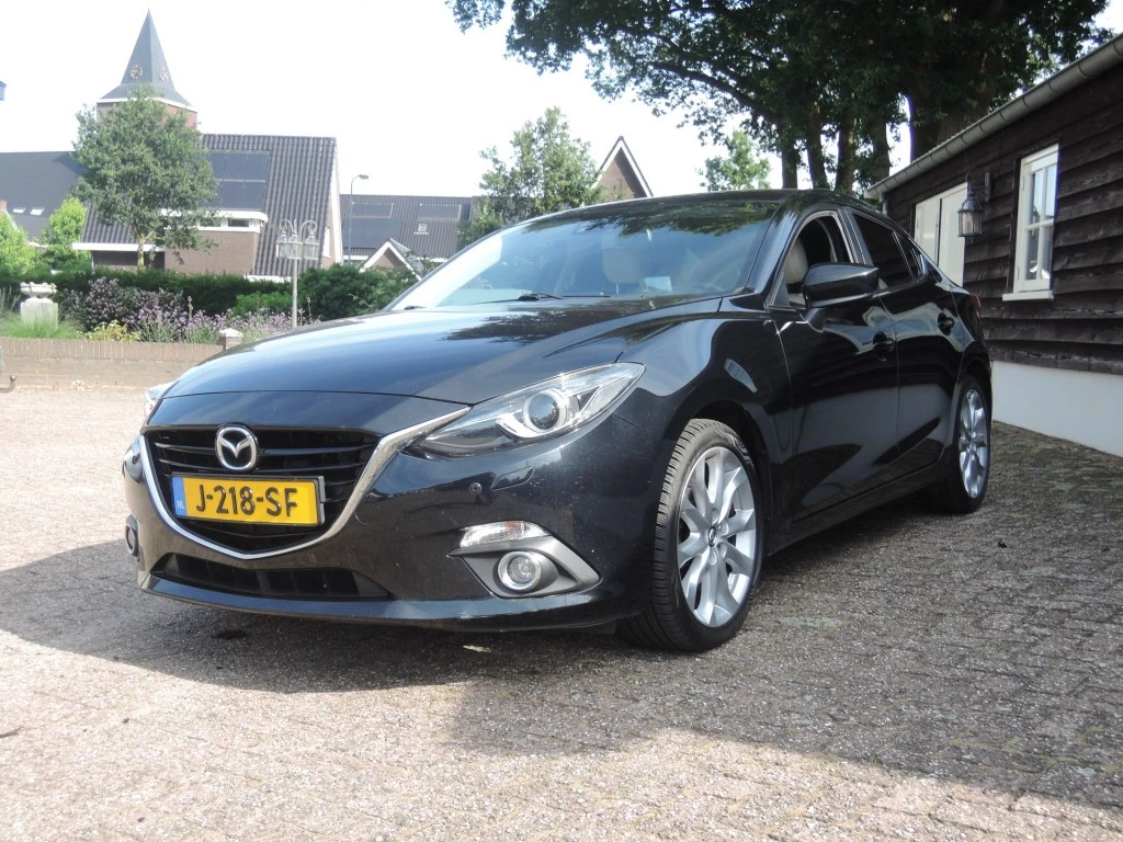 Hoofdafbeelding Mazda 3
