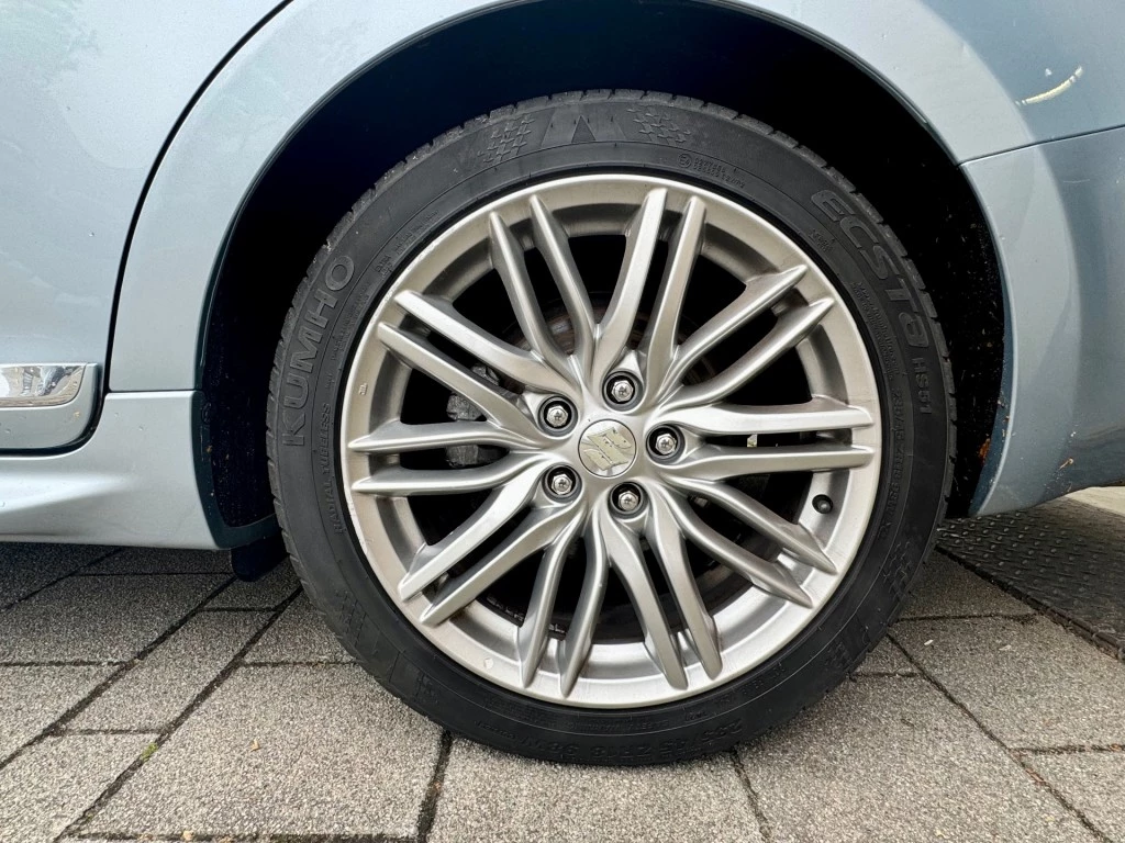 Hoofdafbeelding Suzuki Kizashi