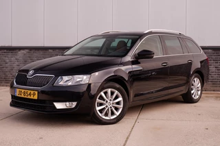 Hoofdafbeelding Škoda Octavia Škoda Octavia Combi 1.0 TSI Greentech Ambition Business | Trekhaak | Leder | Navi | Climate