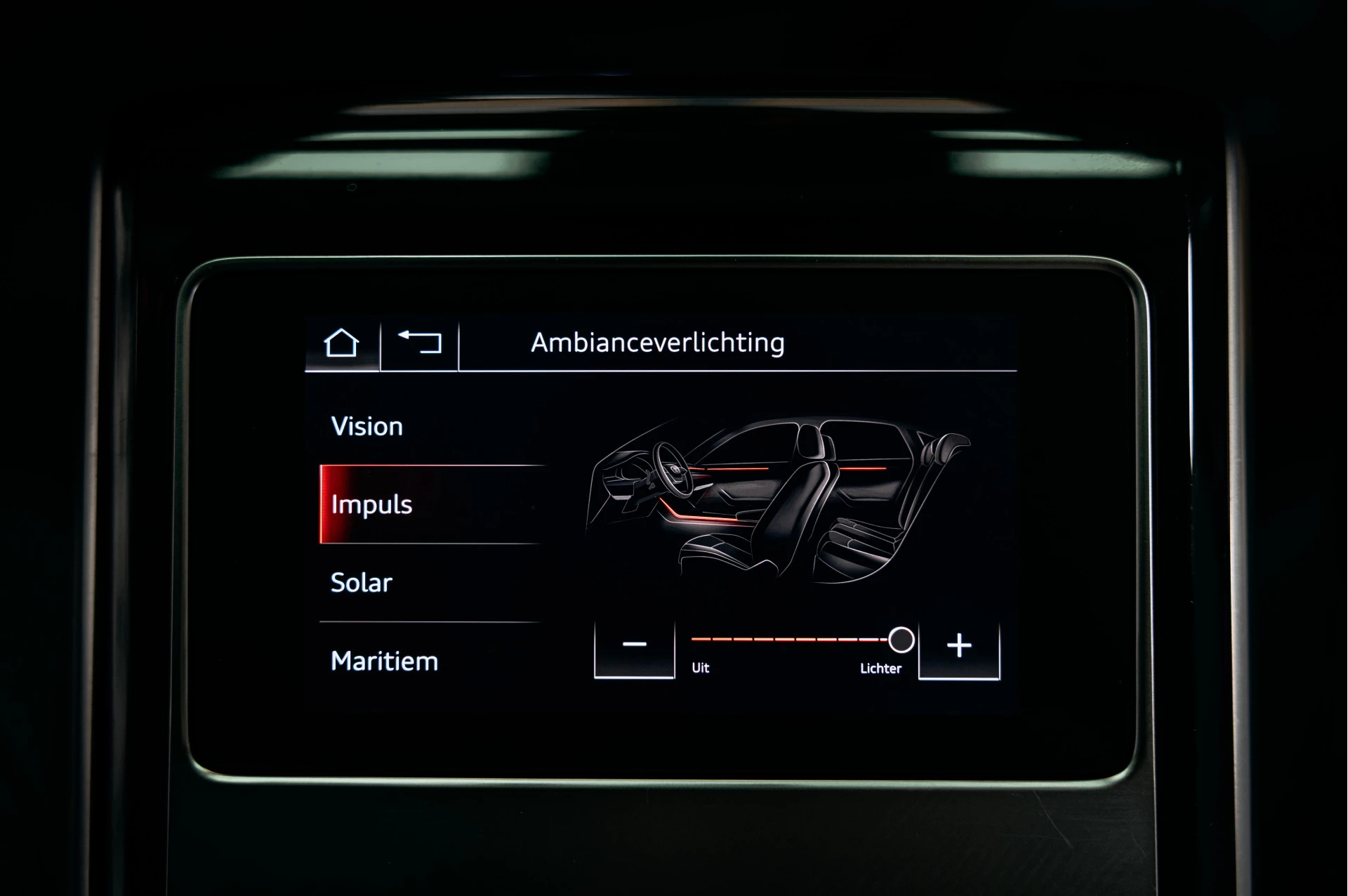 Hoofdafbeelding Audi A8
