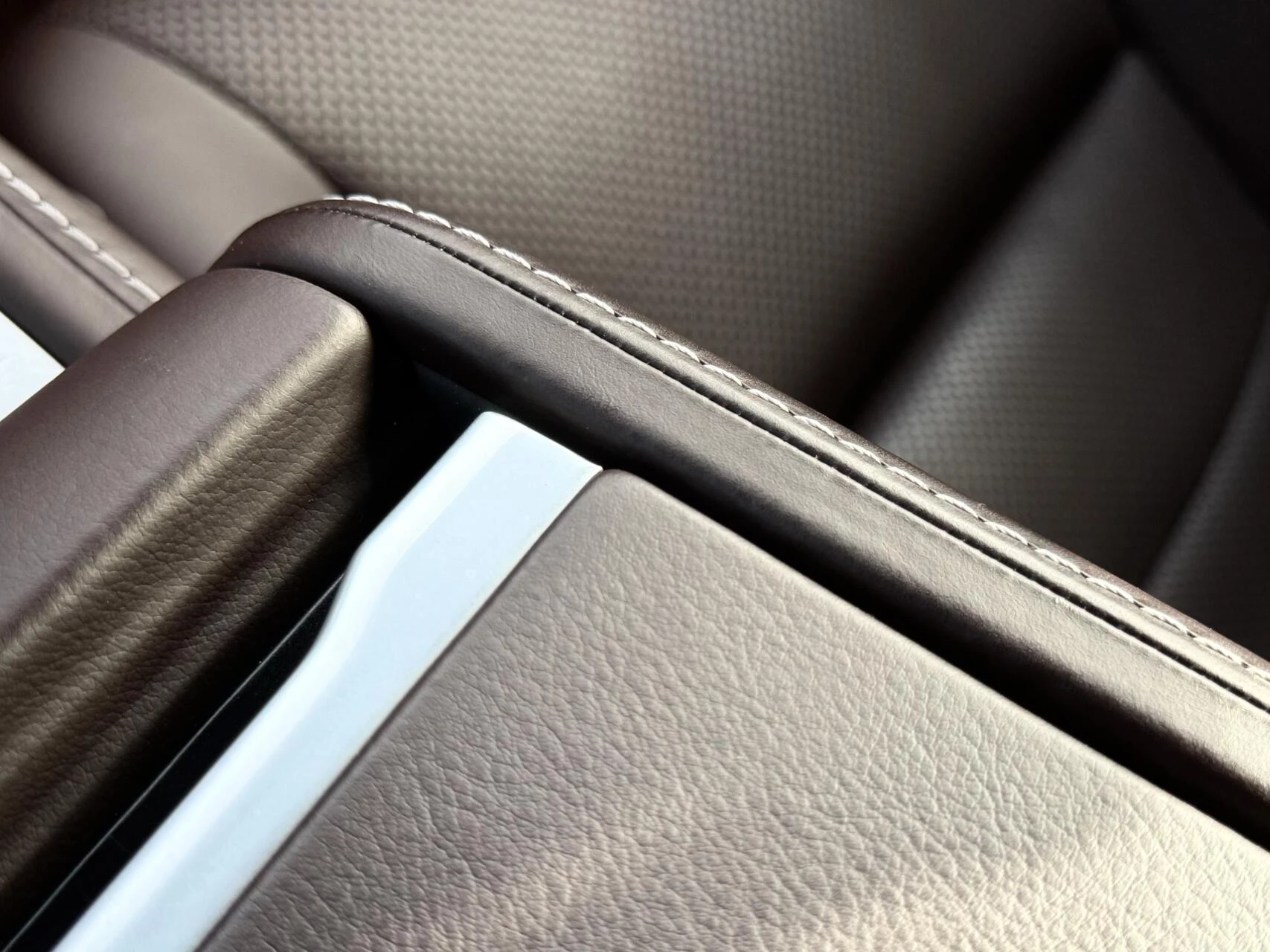 Hoofdafbeelding Aston Martin Rapide