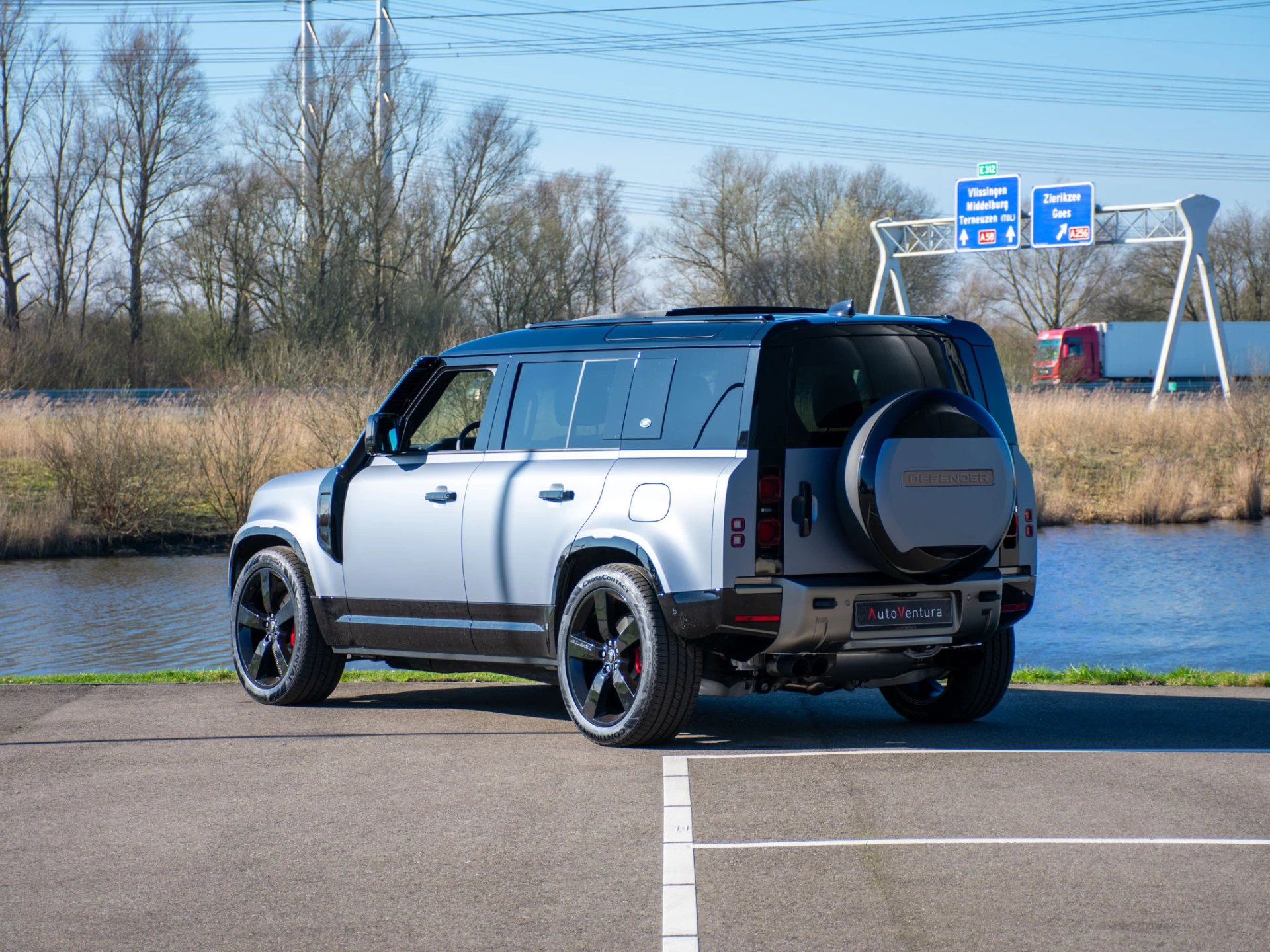 Hoofdafbeelding Land Rover Defender