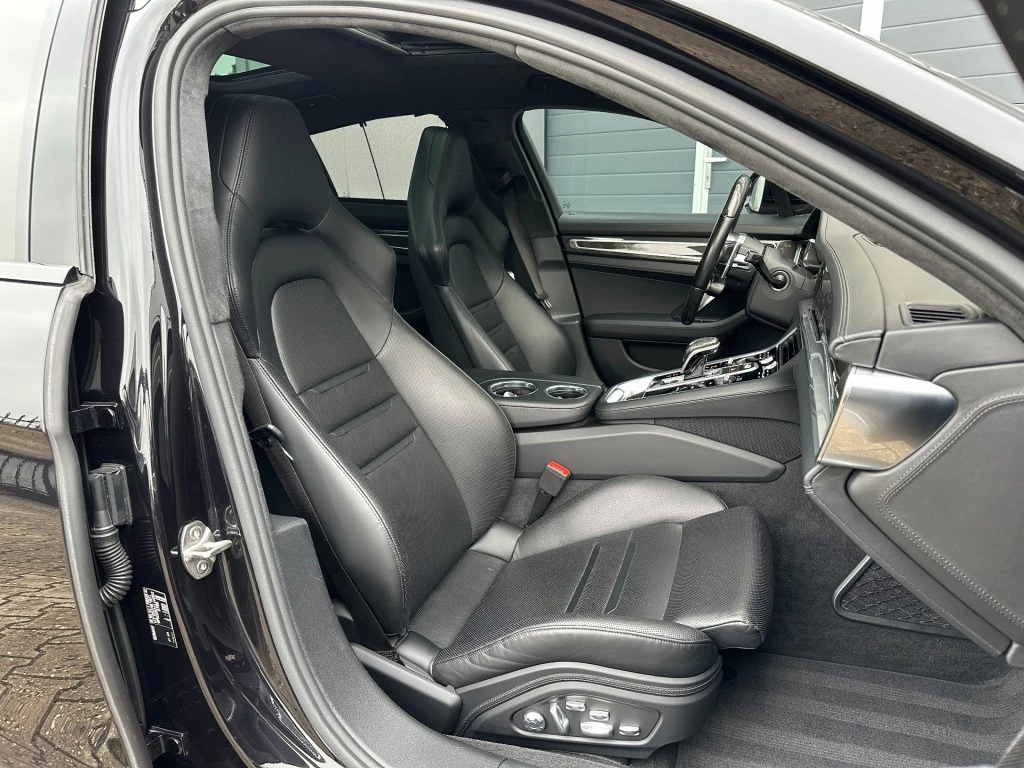 Hoofdafbeelding Porsche Panamera