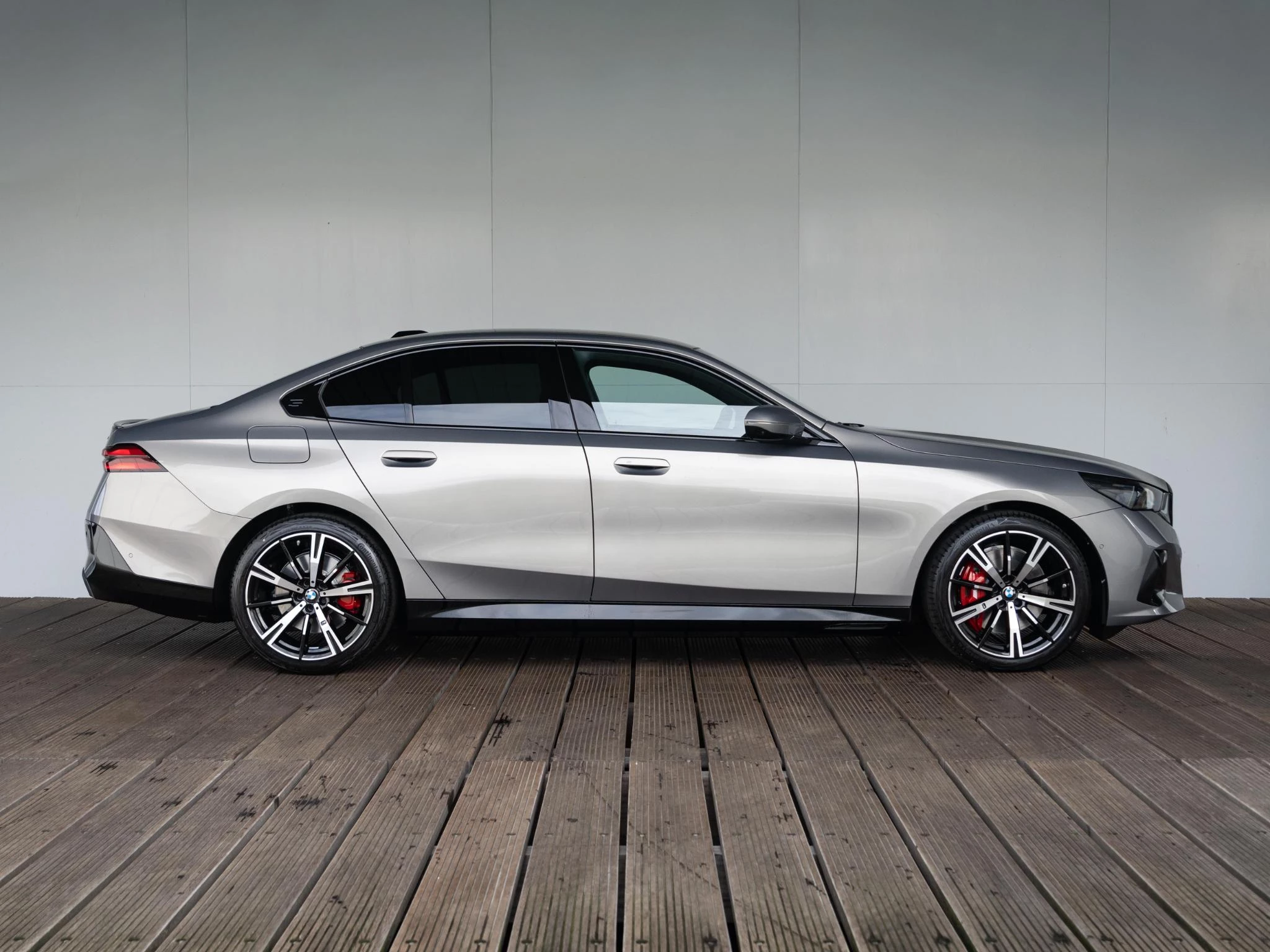 Hoofdafbeelding BMW i5