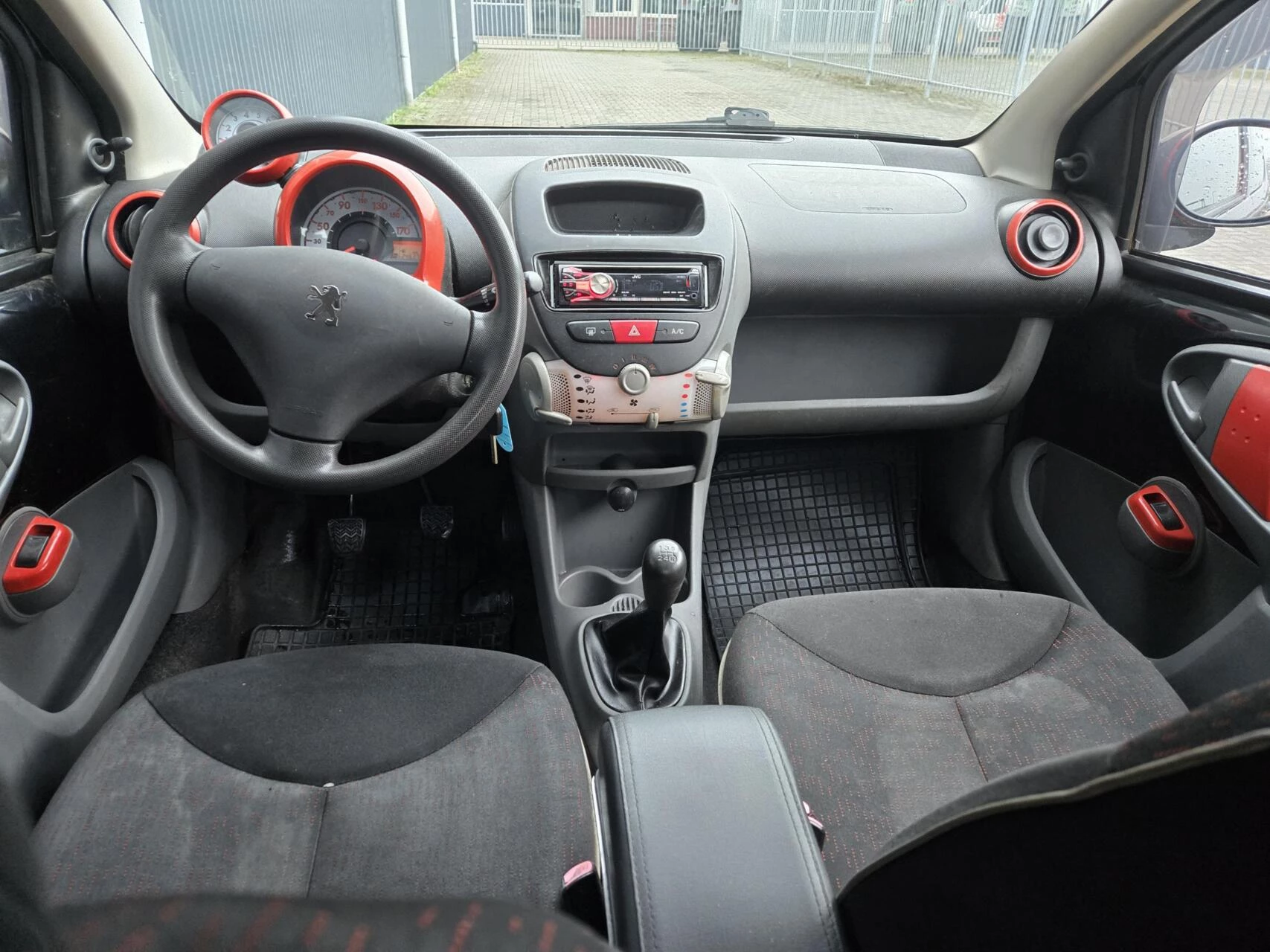 Hoofdafbeelding Peugeot 107
