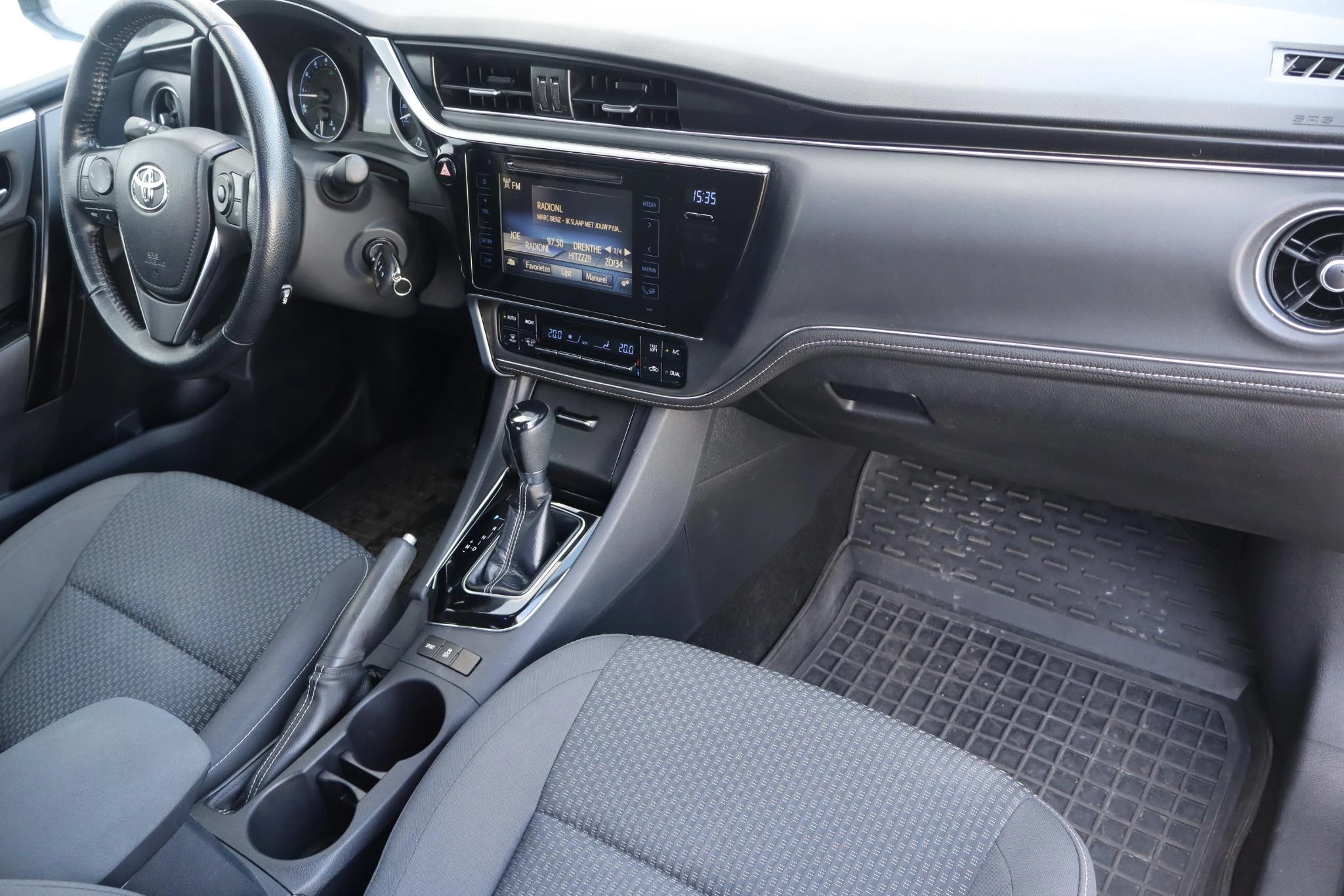 Hoofdafbeelding Toyota Corolla