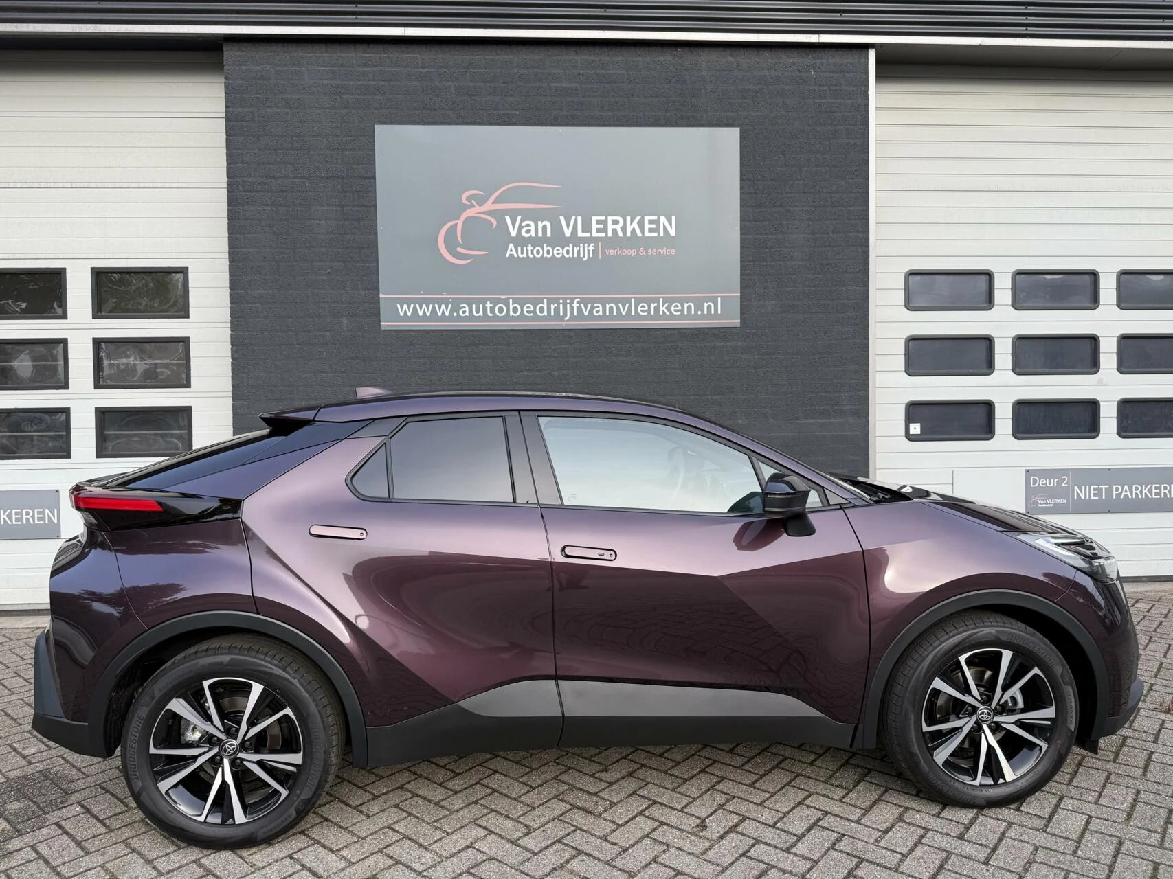 Hoofdafbeelding Toyota C-HR