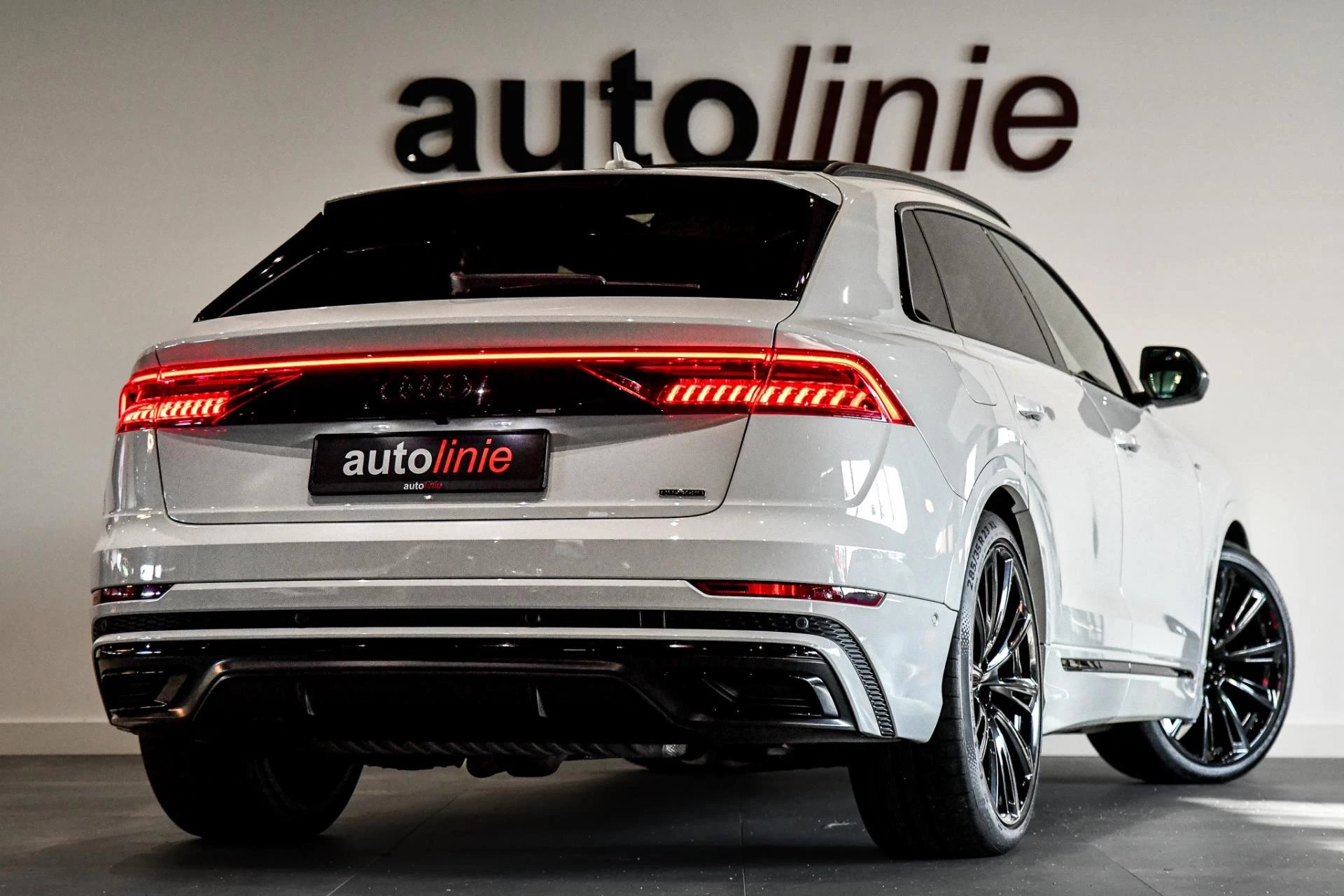 Hoofdafbeelding Audi Q8