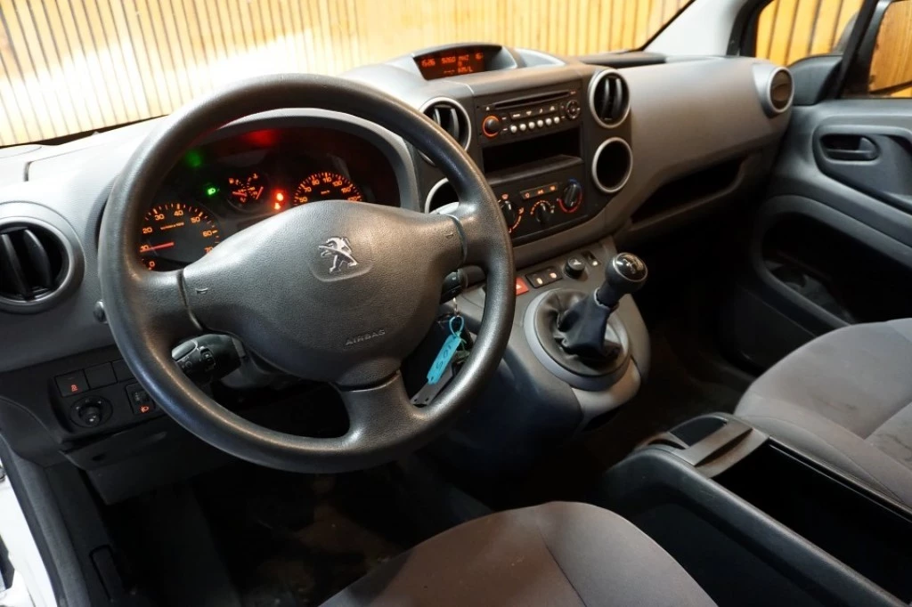 Hoofdafbeelding Peugeot Partner