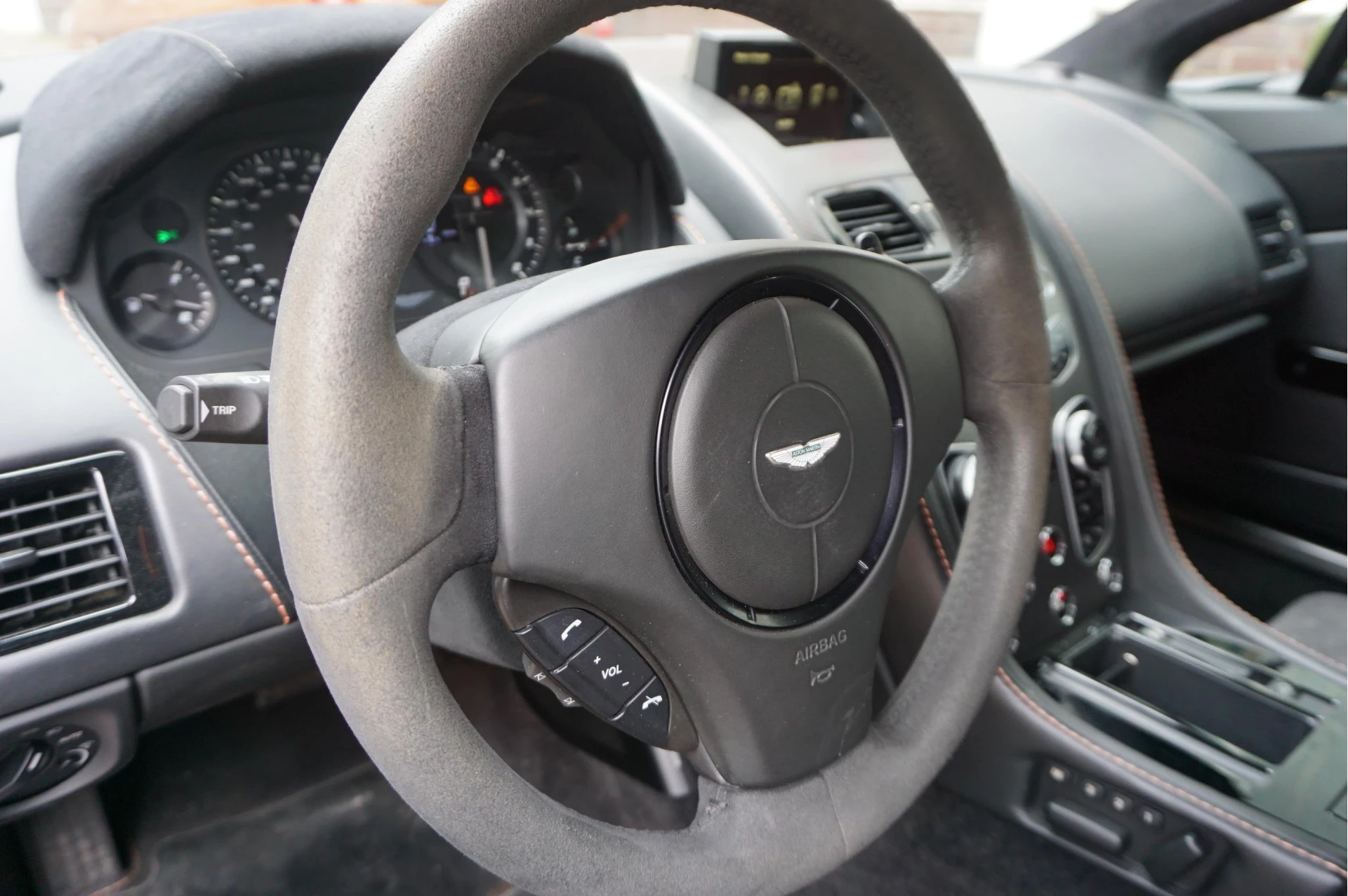 Hoofdafbeelding Aston Martin V8 Vantage