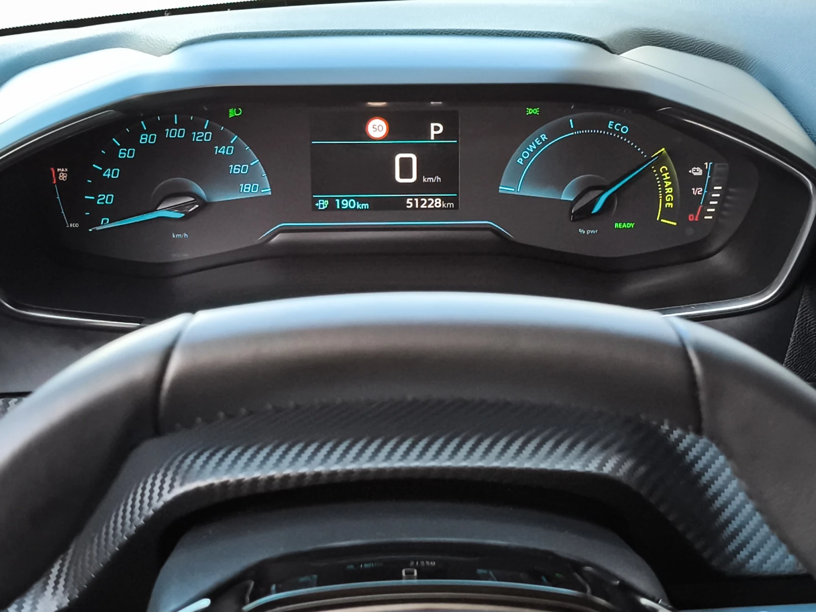 Hoofdafbeelding Peugeot e-208