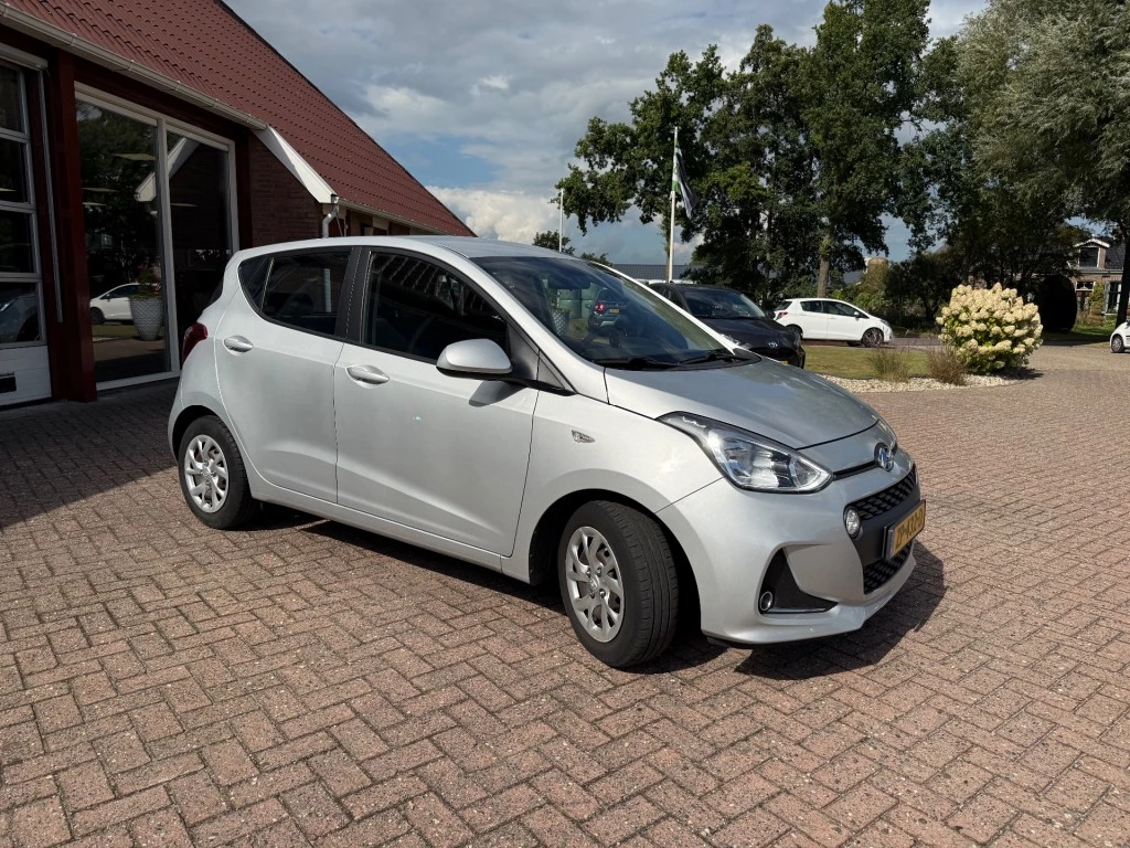 Hoofdafbeelding Hyundai i10