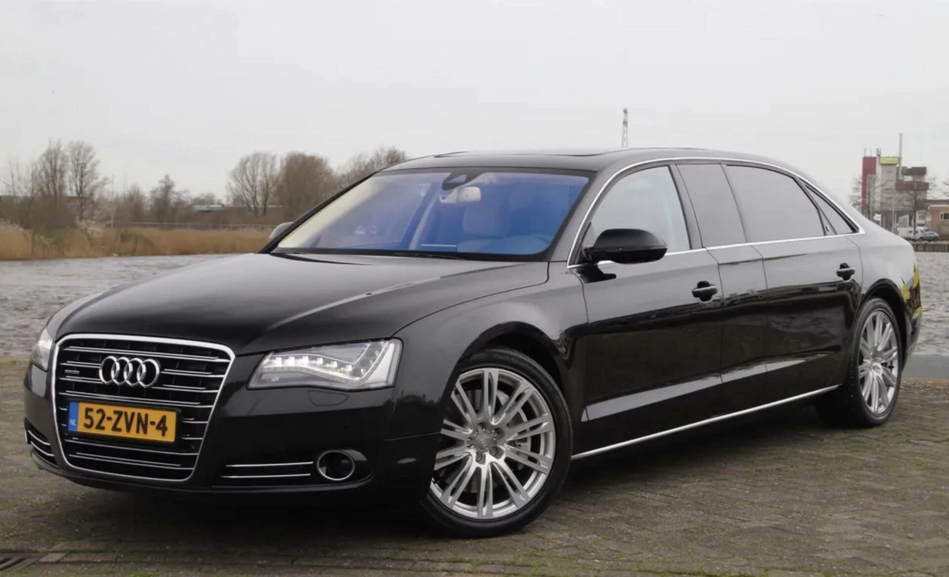 Hoofdafbeelding Audi A8