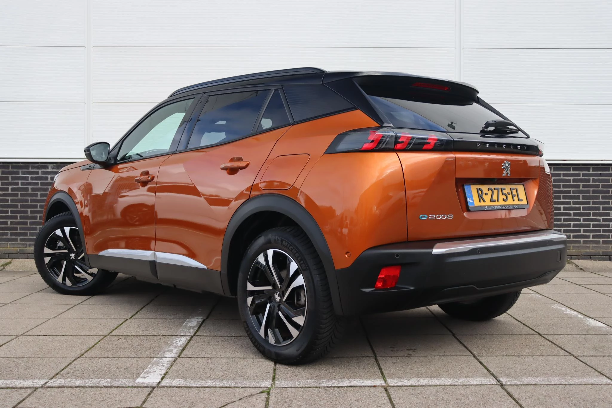 Hoofdafbeelding Peugeot e-2008