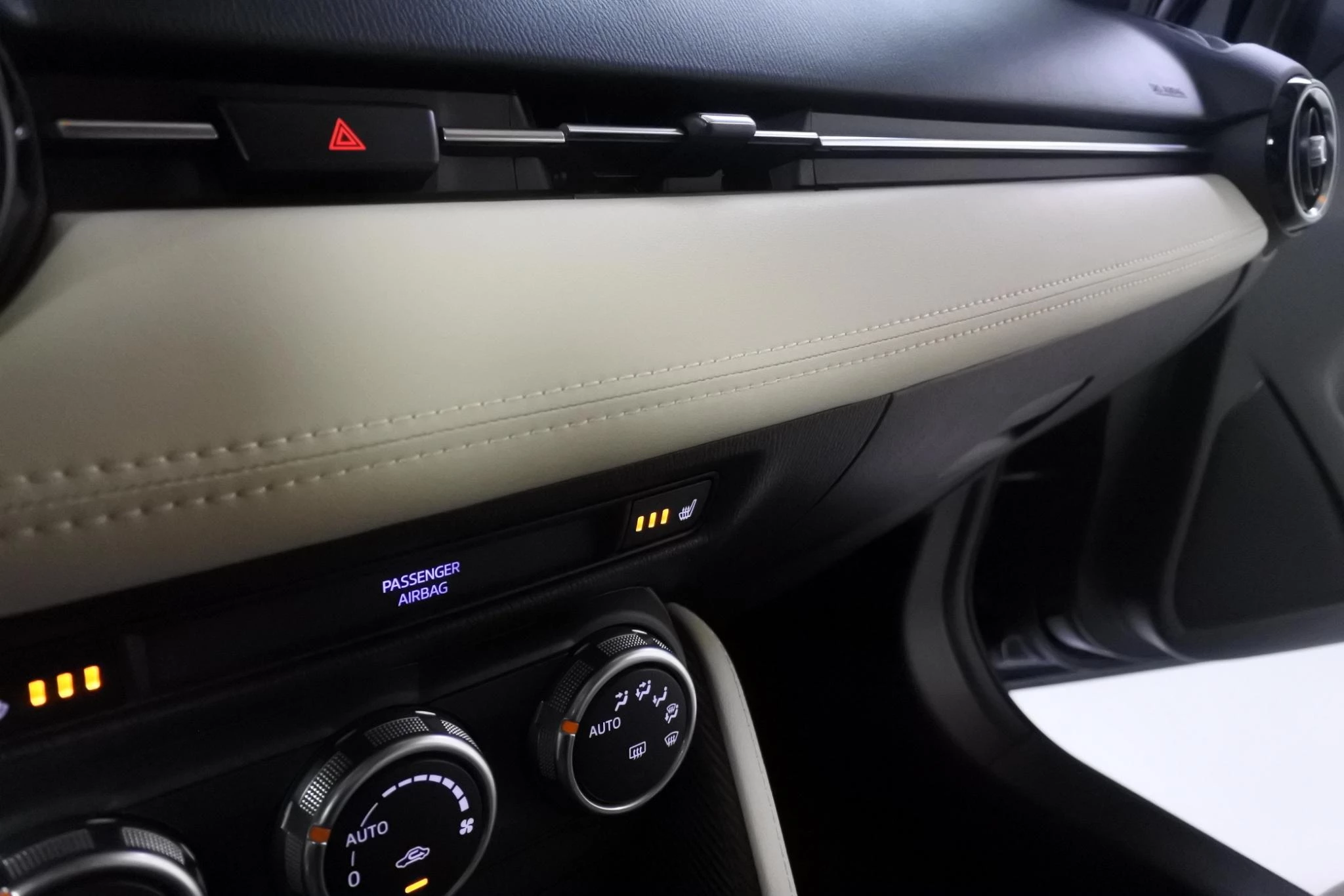 Hoofdafbeelding Mazda 2