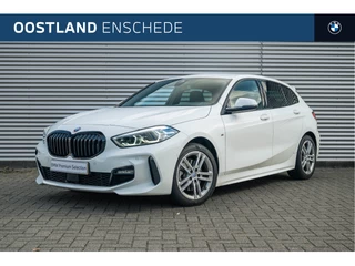 BMW 1 Serie 118i Executive M Sport Automaat / Sportstoelen / Achteruitrijcamera / Adaptieve LED / Stuurverwarming / M Sportonderstel / Live Cockpit Professional