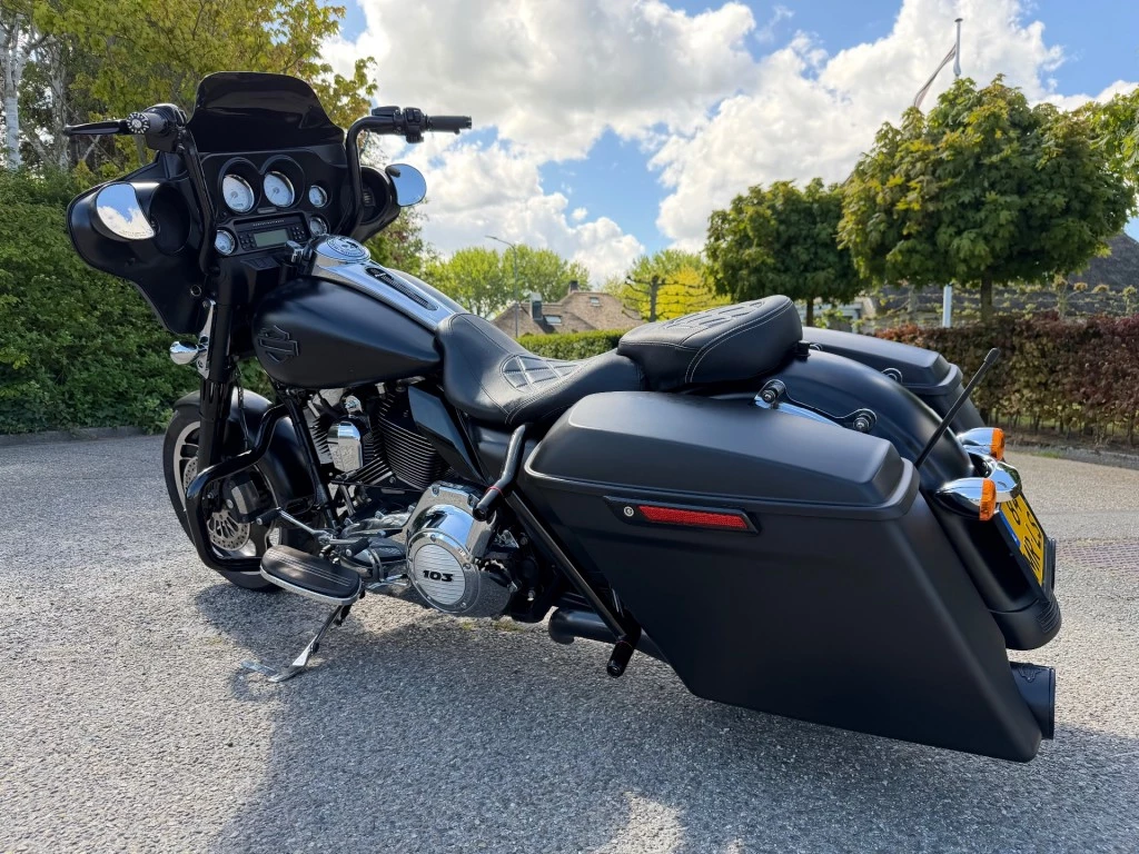 Hoofdafbeelding Harley-Davidson Street Glide