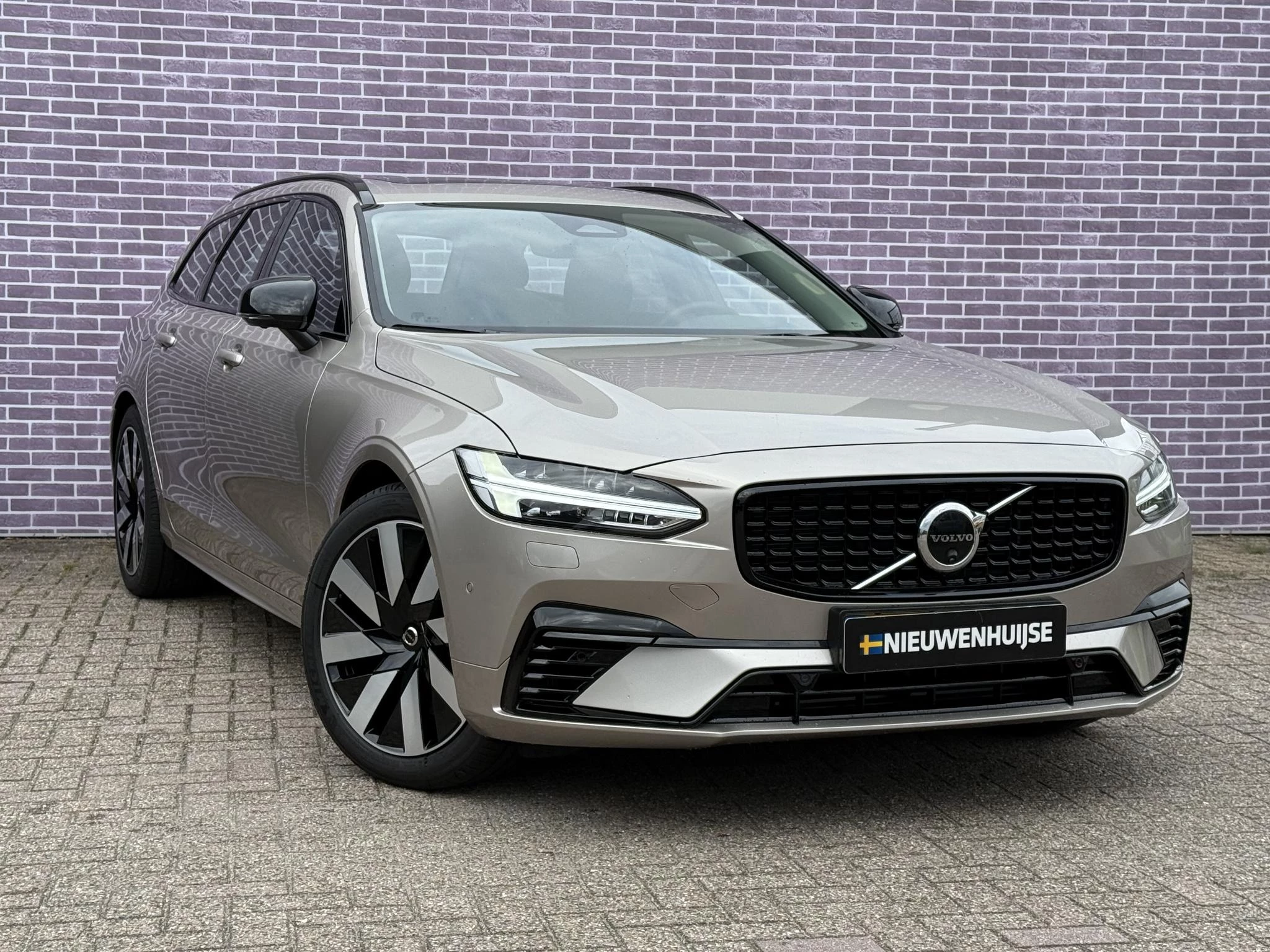 Hoofdafbeelding Volvo V90