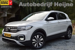 Hoofdafbeelding Volkswagen T-Cross Volkswagen T-Cross TSI 110PK DSG STYLE NAVI/CARPLAY/PARKEERSENSOREN