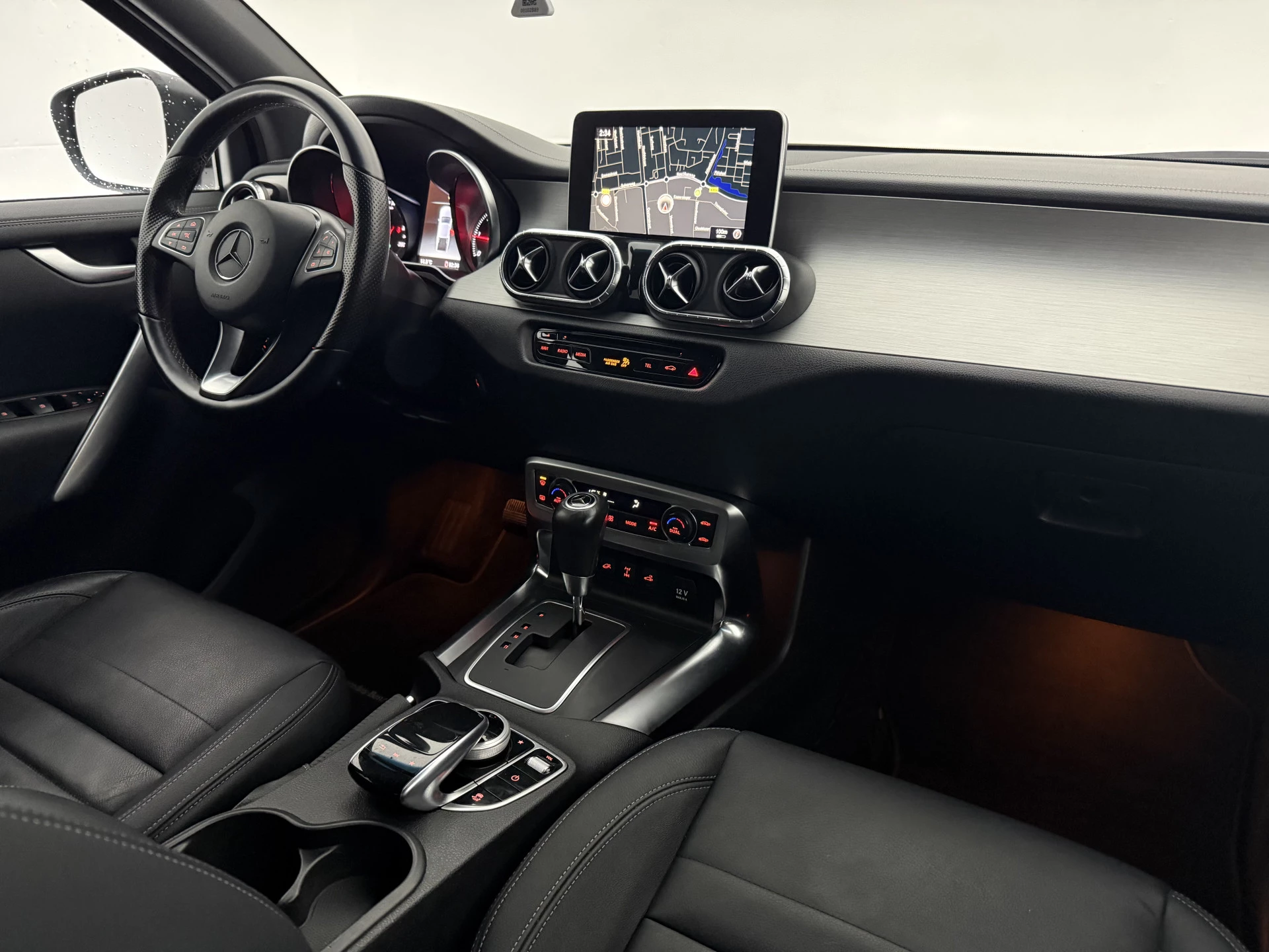 Hoofdafbeelding Mercedes-Benz X-Klasse