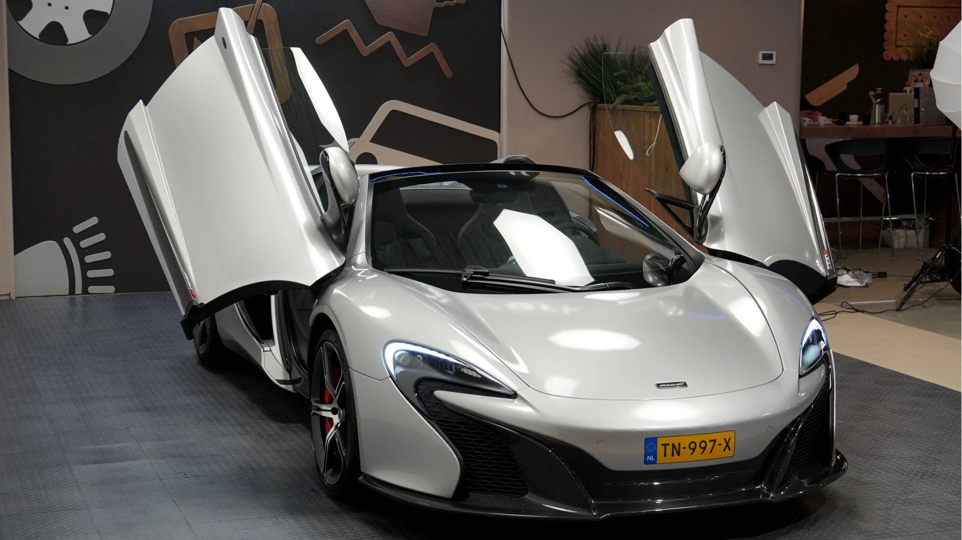 Hoofdafbeelding McLaren 650S