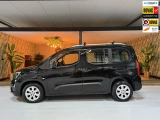 Hoofdafbeelding Opel Combo Opel Combo Tour Life 1.2 Turbo Edition Garantie Trekhaak Carplay Blindspot Cruise Navi Clima PDC led Dab Rijklaar