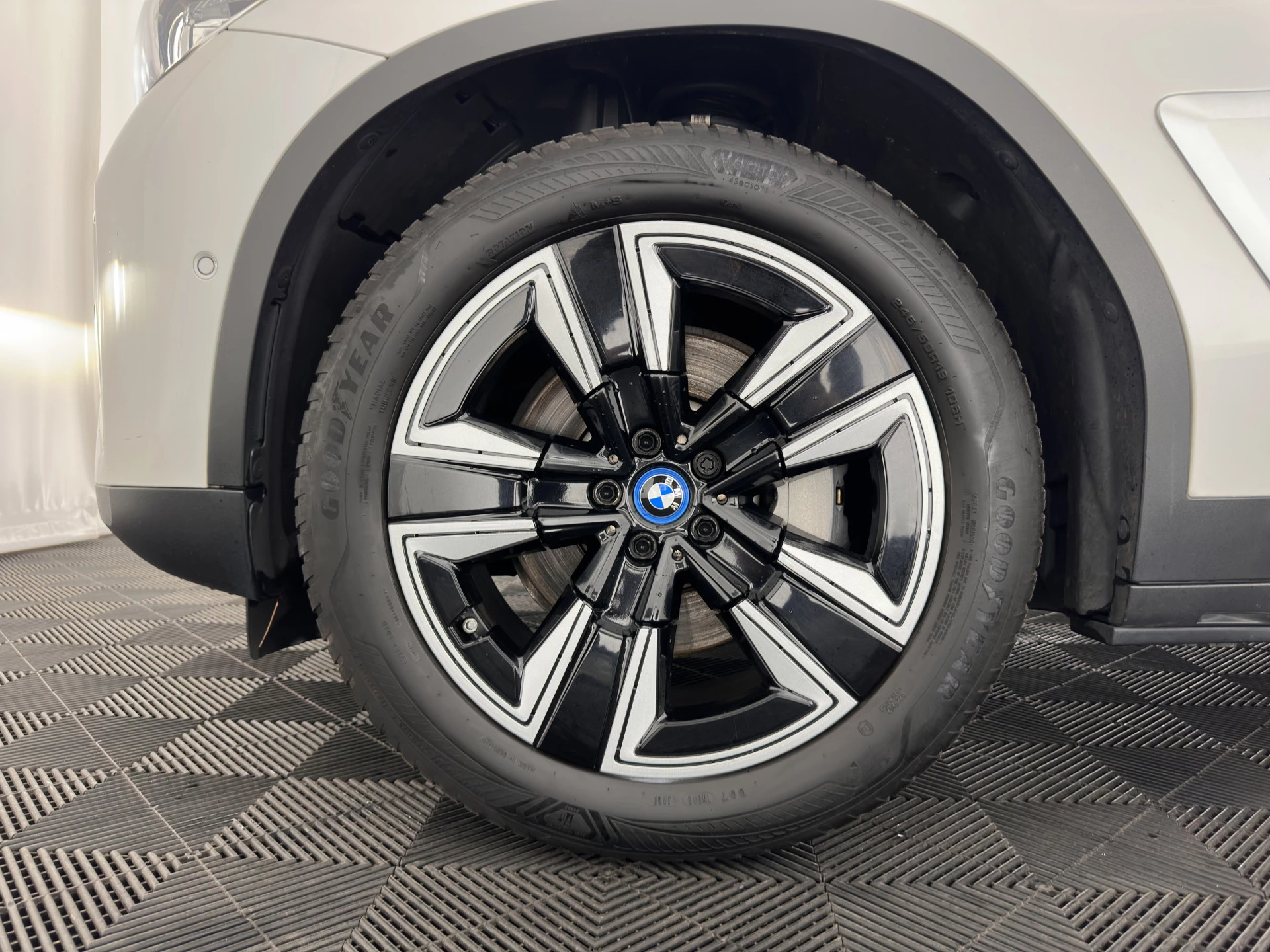 Hoofdafbeelding BMW iX3