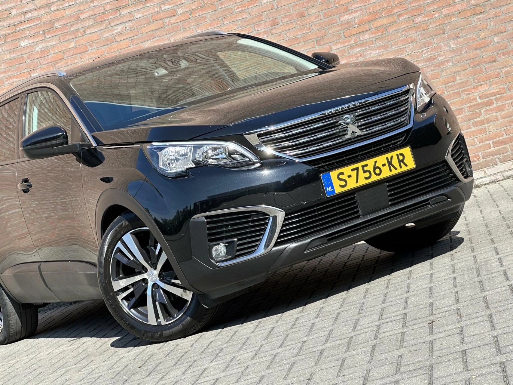 Hoofdafbeelding Peugeot 5008