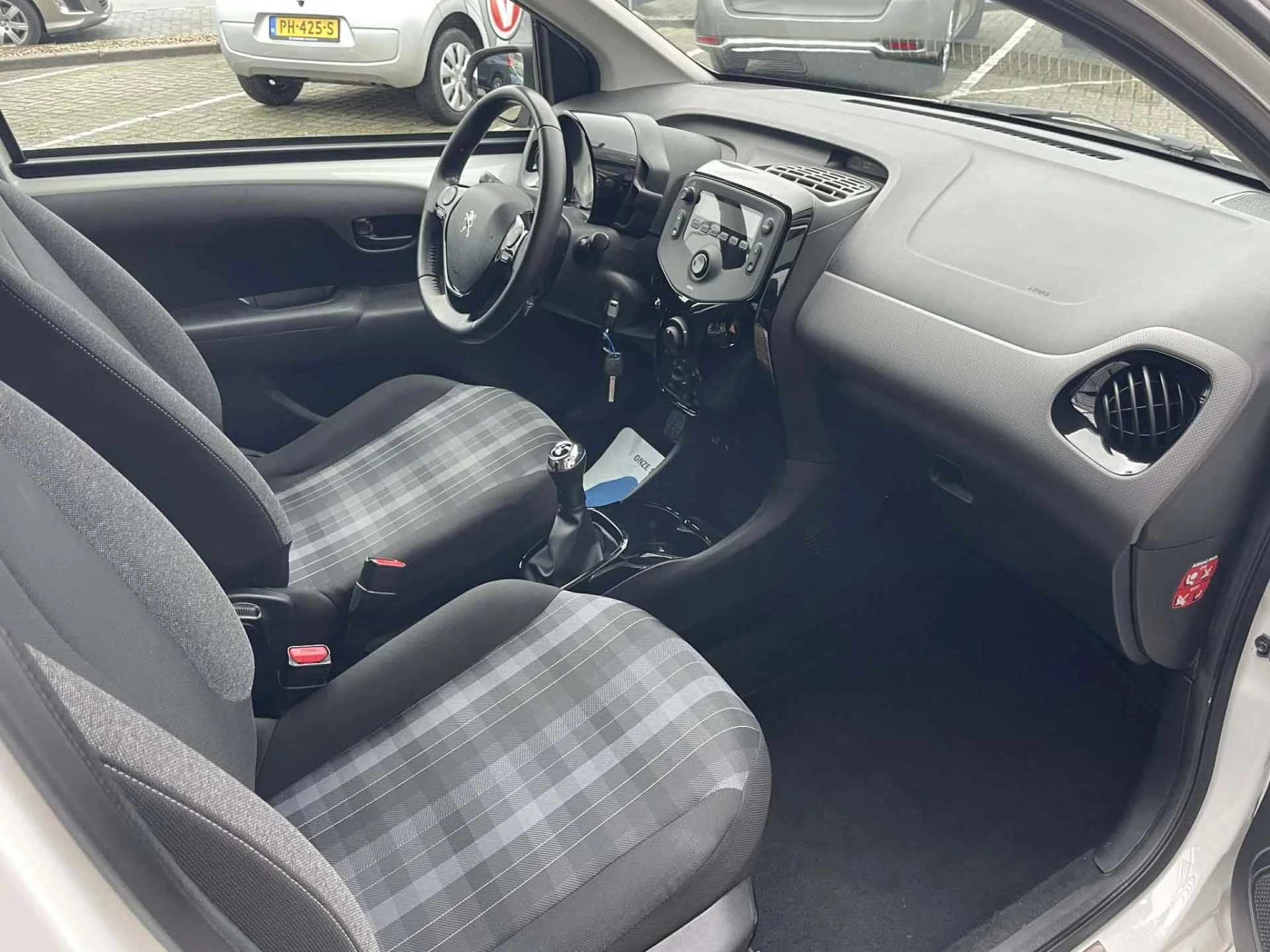 Hoofdafbeelding Peugeot 108