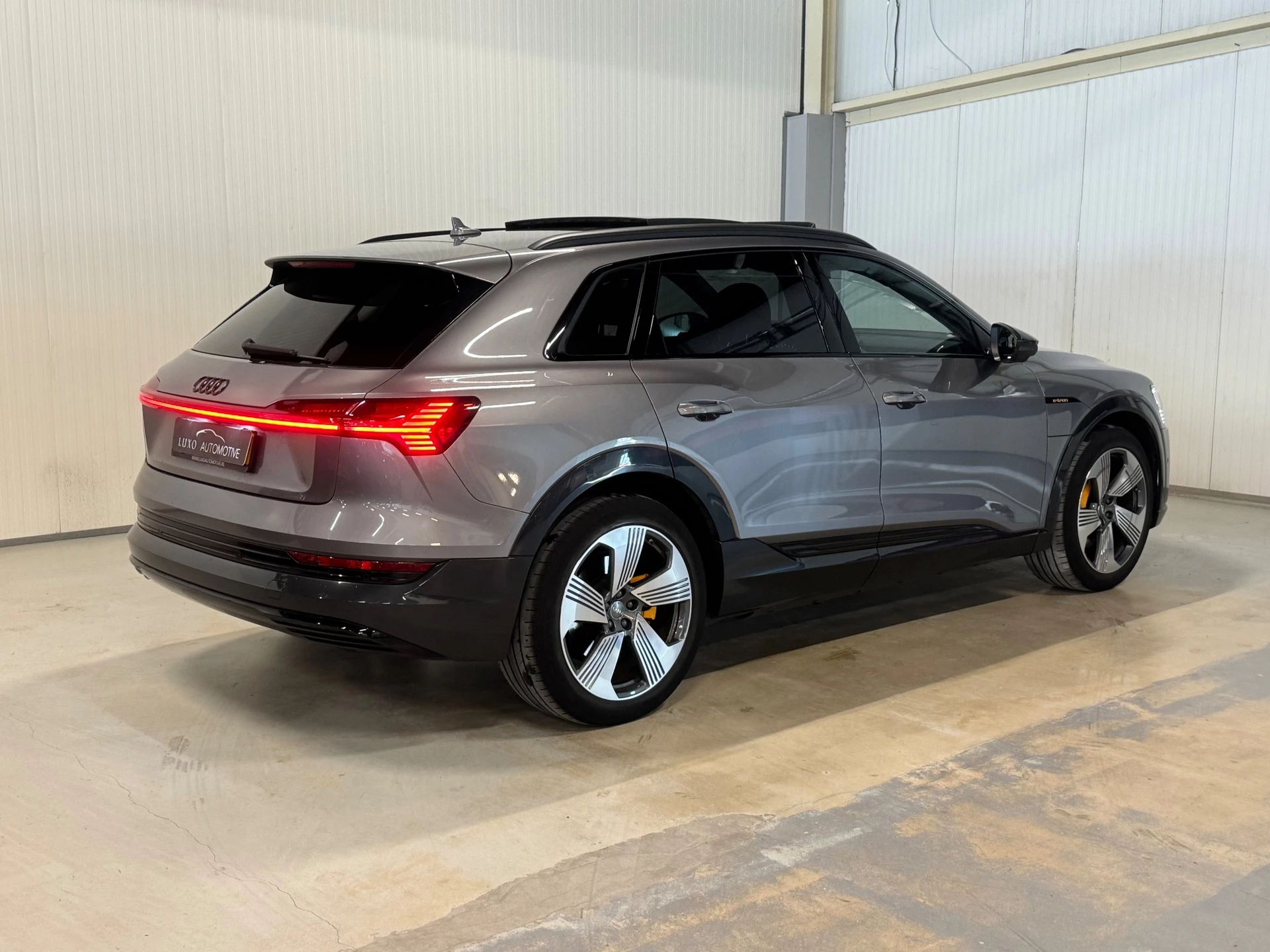 Hoofdafbeelding Audi e-tron