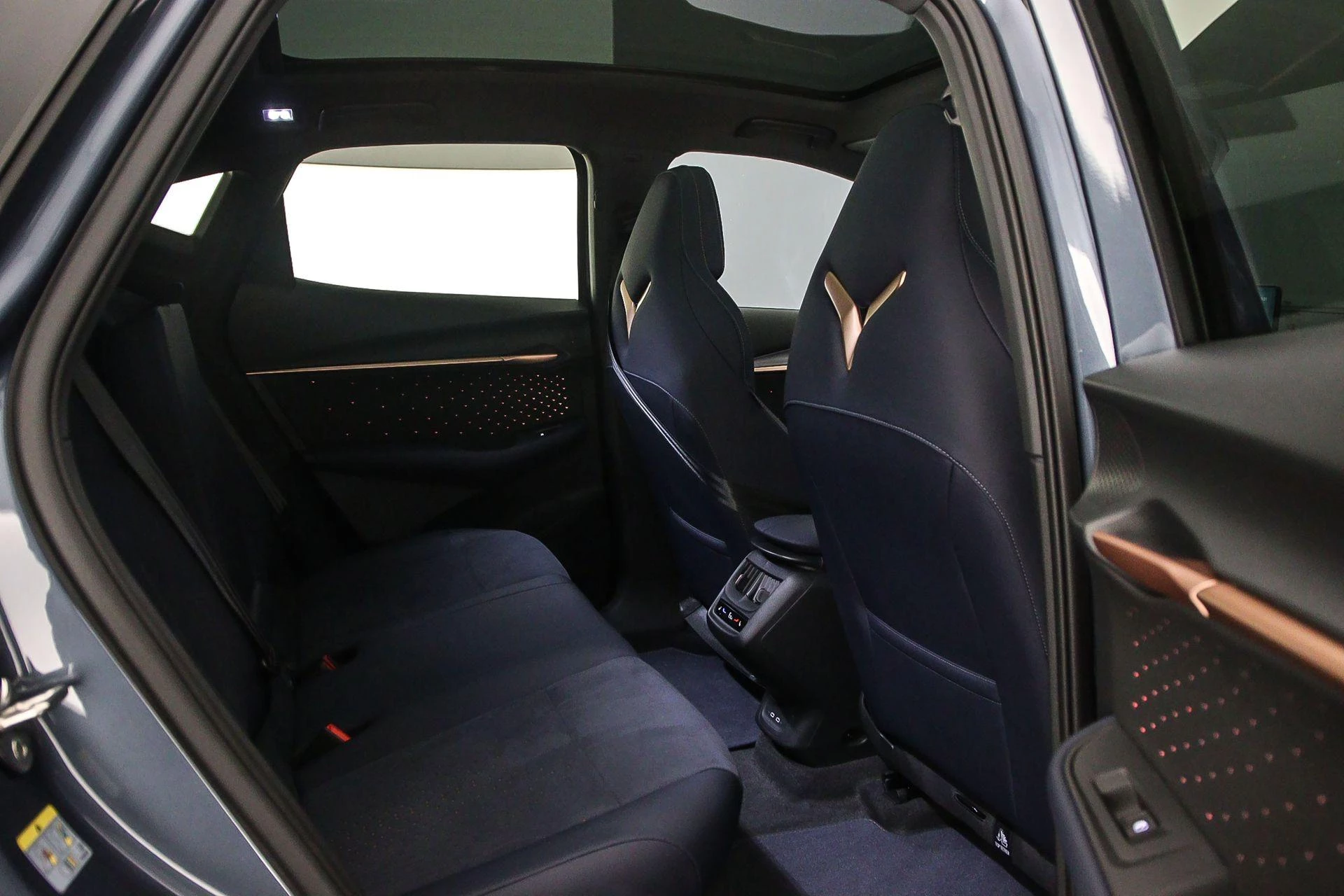 Hoofdafbeelding CUPRA Tavascan