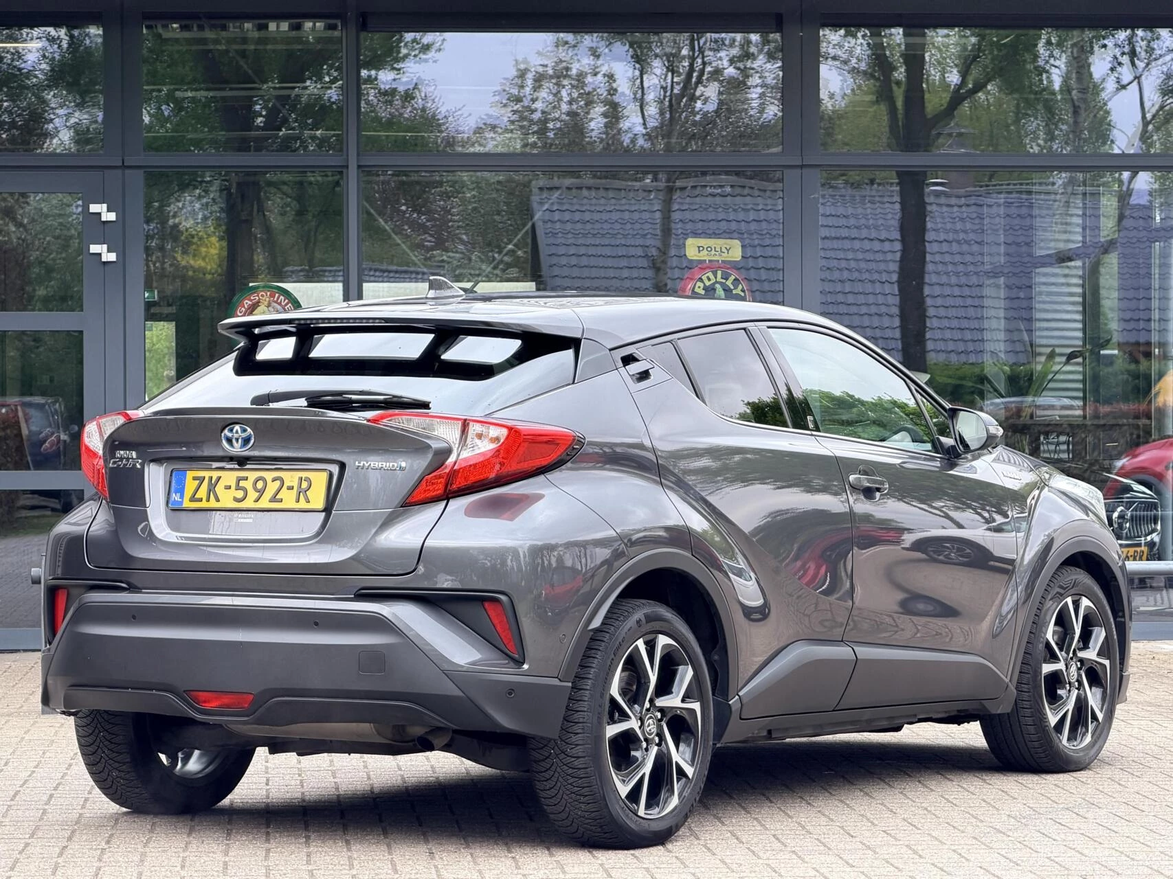 Hoofdafbeelding Toyota C-HR