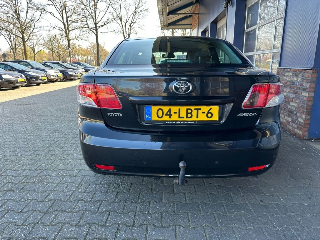 Hoofdafbeelding Toyota Avensis