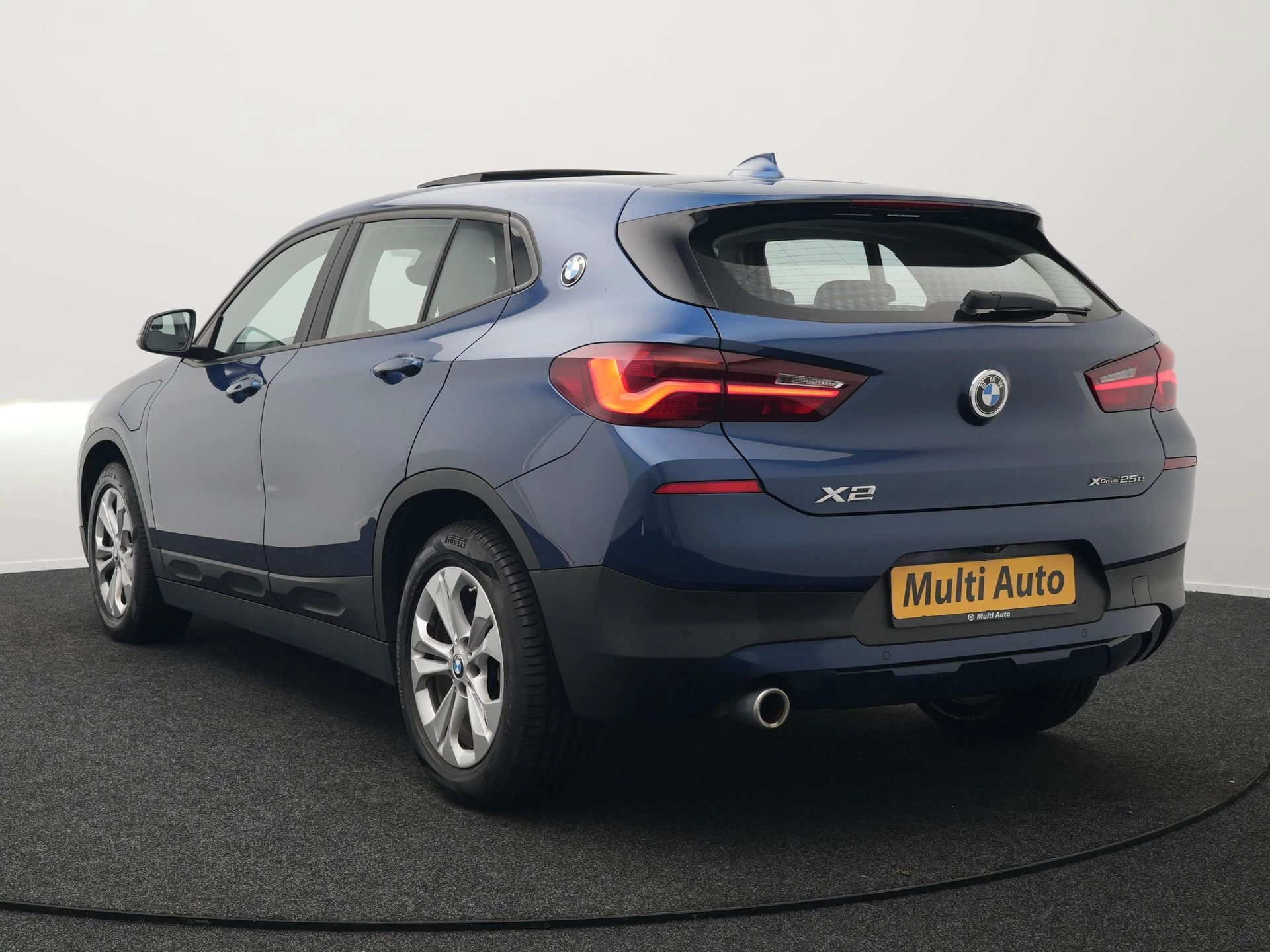 Hoofdafbeelding BMW X2