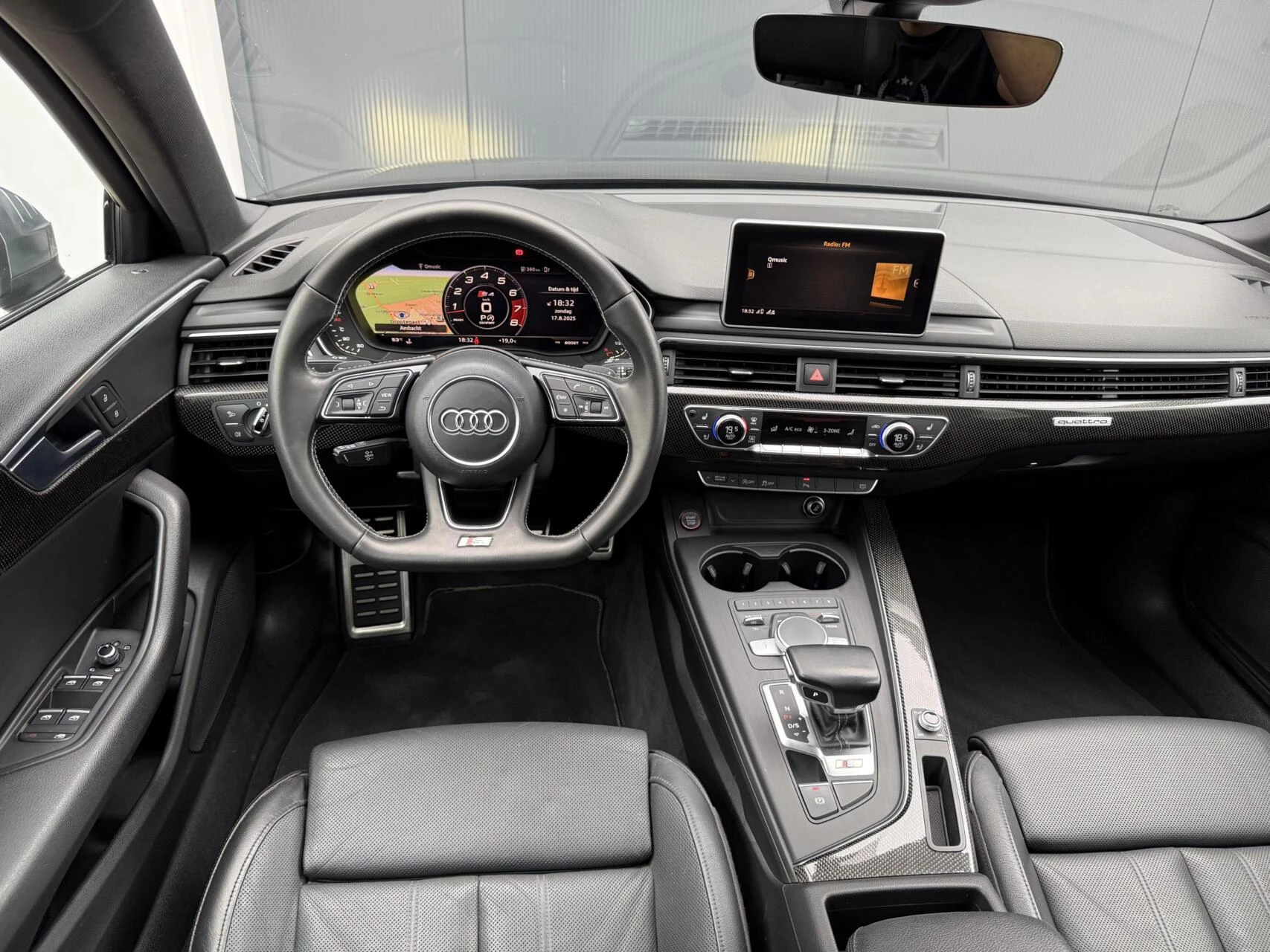 Hoofdafbeelding Audi S4