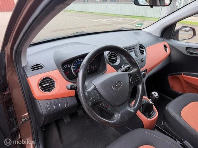 Hoofdafbeelding Hyundai i10