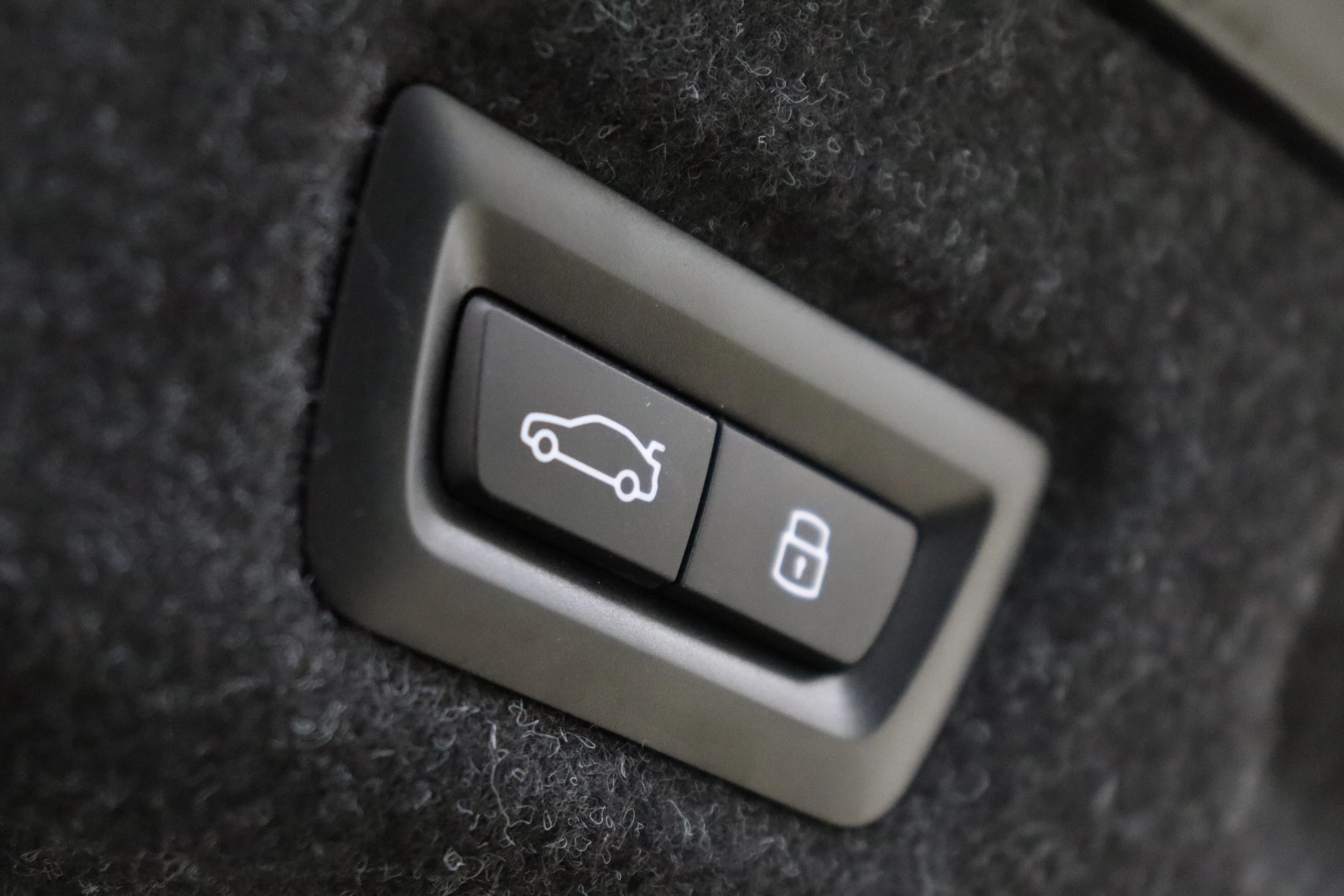Hoofdafbeelding BMW i5