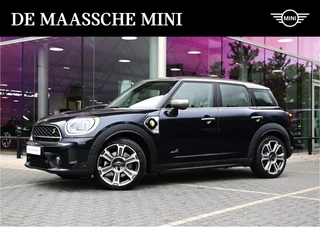 Hoofdafbeelding MINI Countryman MINI Countryman Cooper SE ALL4 Classic Automaat / Panoramadak / Achteruitrijcamera / Stoelverwarming / Head-Up / Adaptieve LED / Cruise Control / Park Assistant