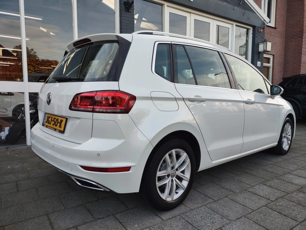 Hoofdafbeelding Volkswagen Golf Sportsvan