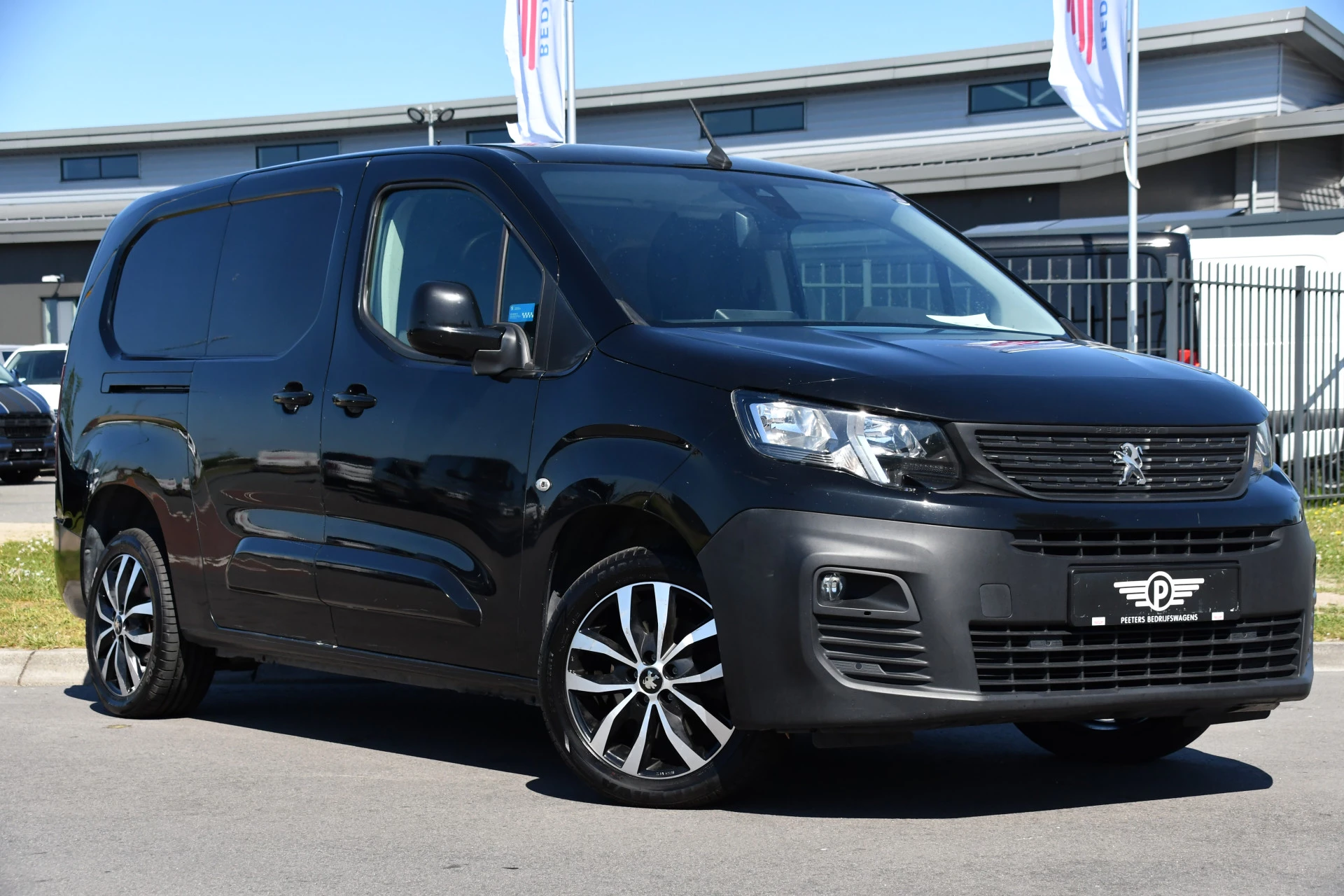 Hoofdafbeelding Peugeot Partner