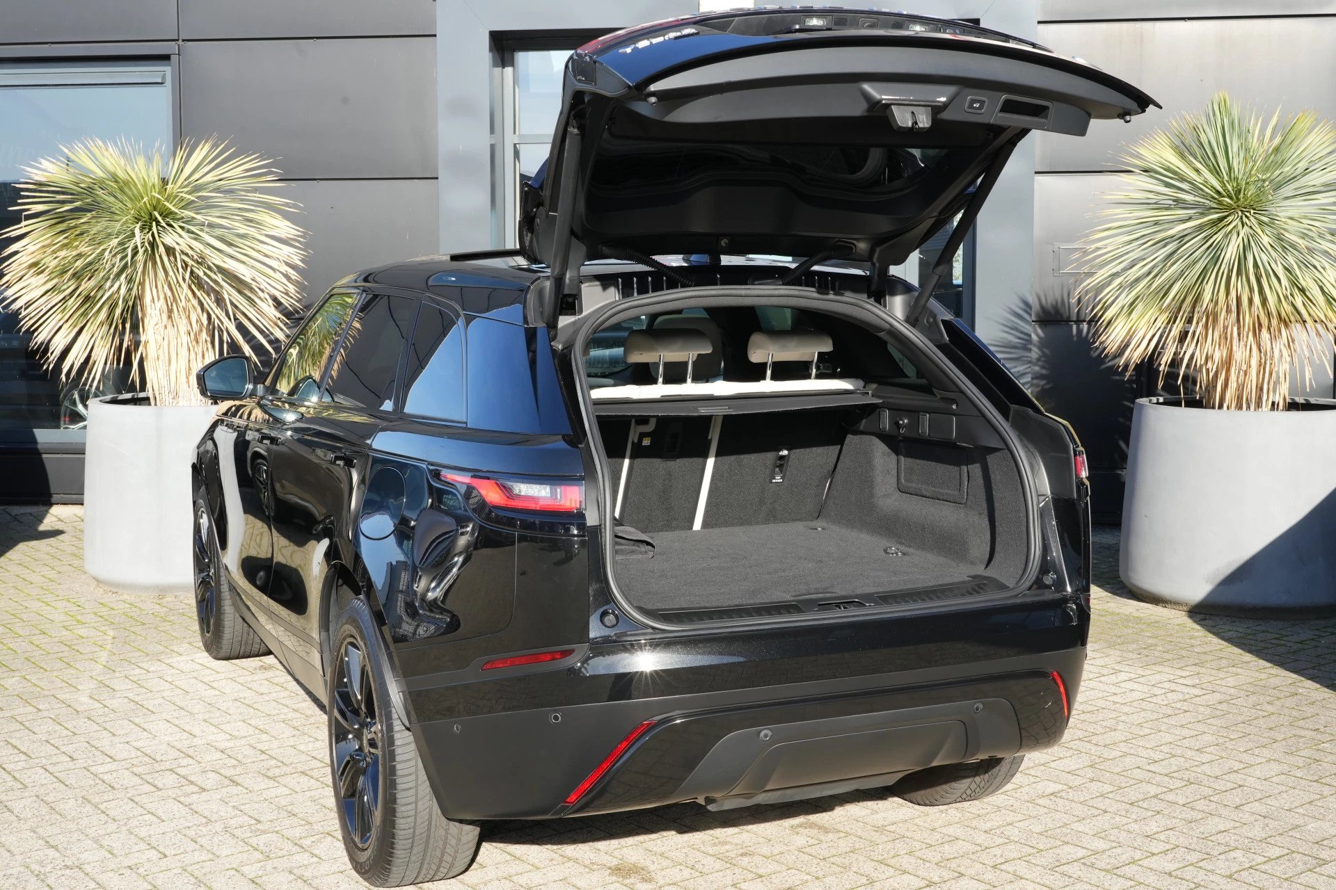 Hoofdafbeelding Land Rover Range Rover Velar