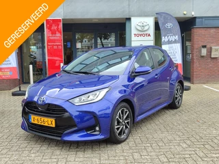 Toyota Yaris 1.5 VVT-i 125PK DYNAMIC LED KEYLESS 16'' LM-VELGEN CAMERA AIRCO AD-CRUISE BLUETOOTH APPLE/ANDROID NL-AUTO
