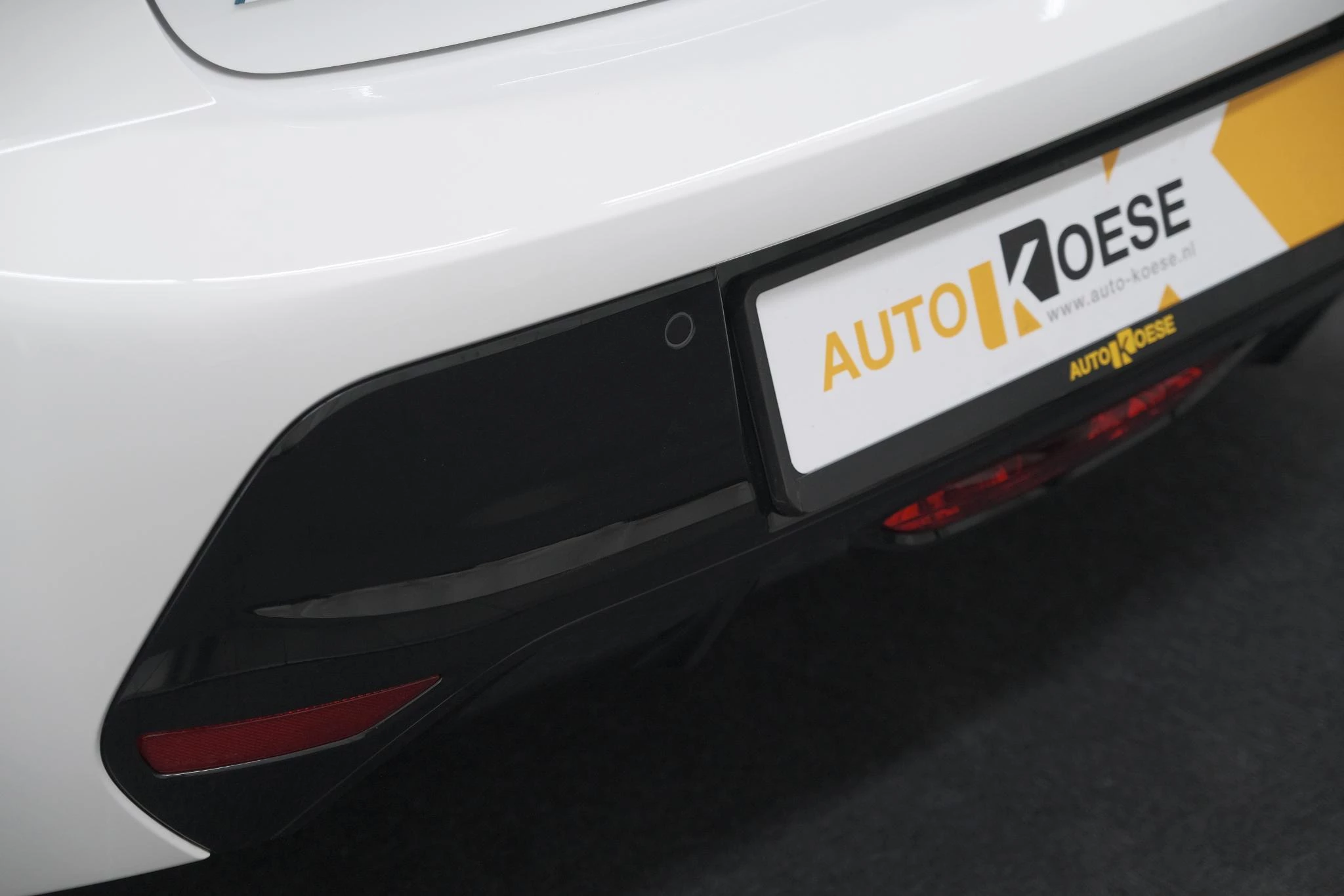 Hoofdafbeelding Peugeot e-208