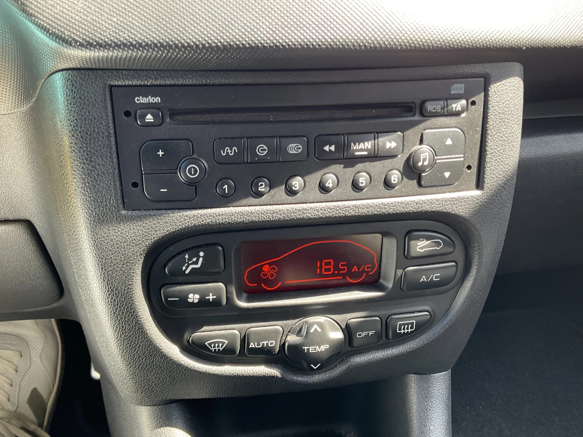 Hoofdafbeelding Peugeot 206